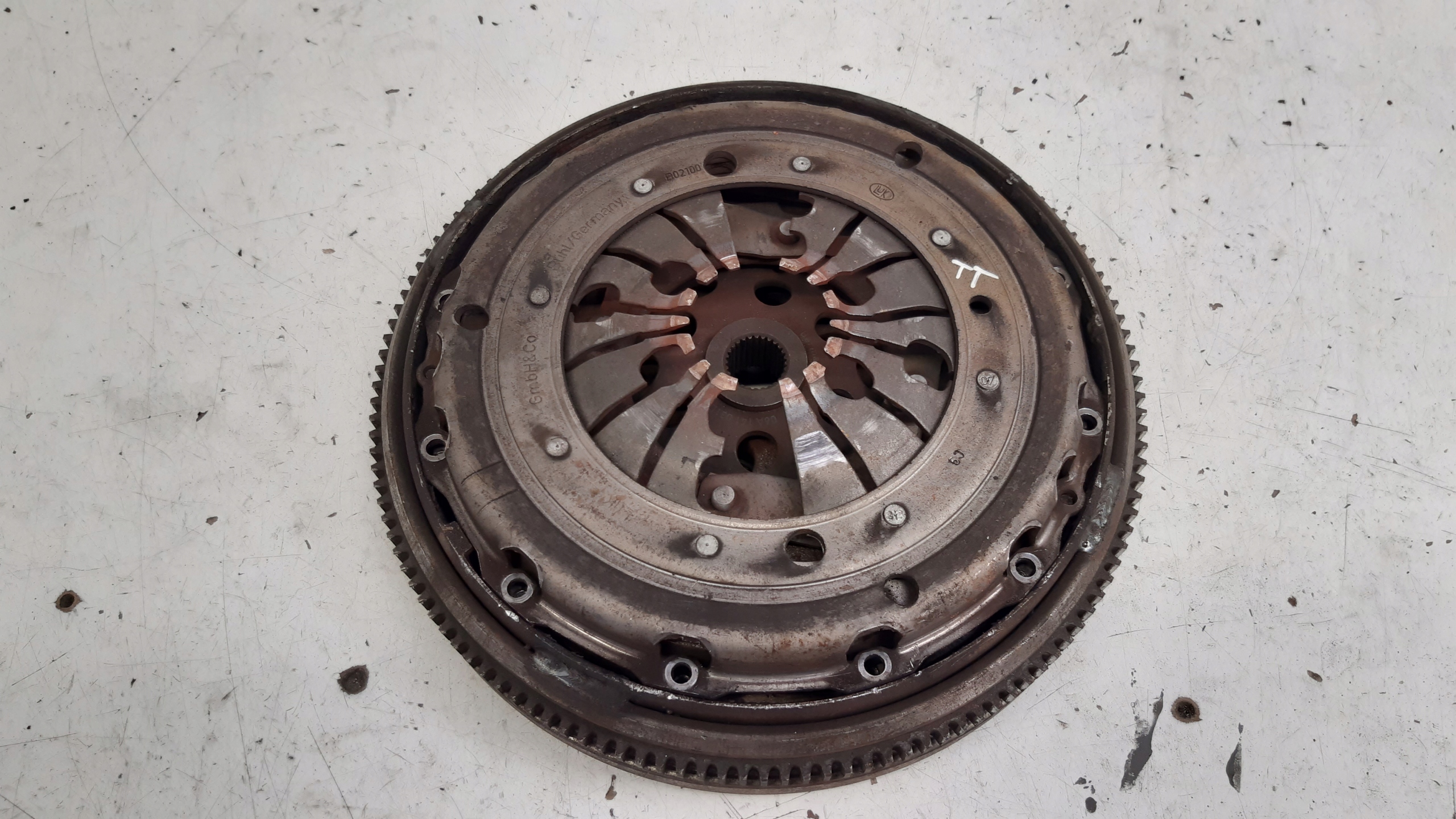 VOLANO USATO disco di pressione 06A105264L Audi TT