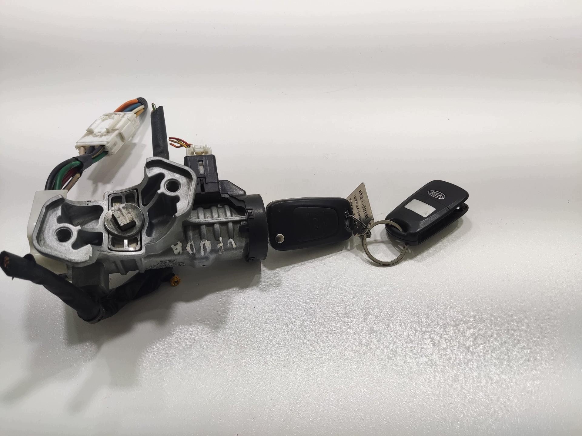 ignition key keys PILOT KIA VENGA 2009-2014 81920-1P000