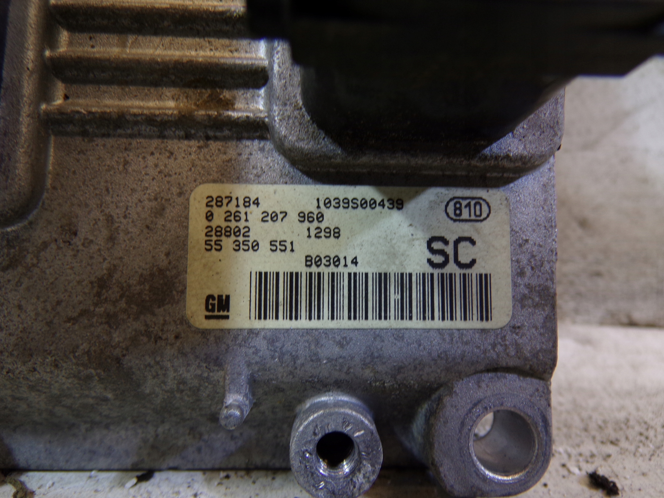 computer control unit of the engine OPEL CORSA D 1.0 0261207960
