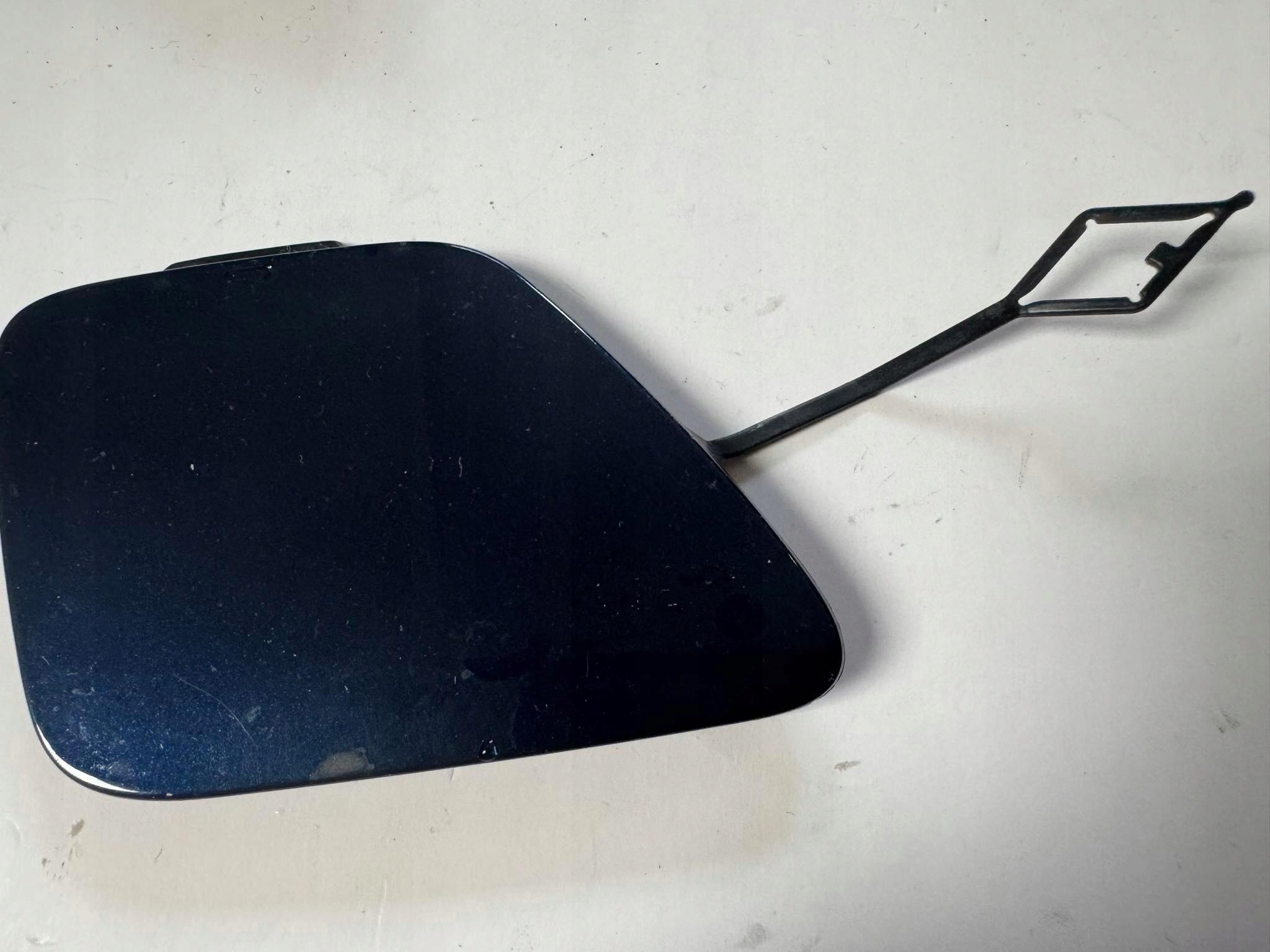 BMW 4 G26 m-packet -> towing hook cap of a bumper front 51118078610