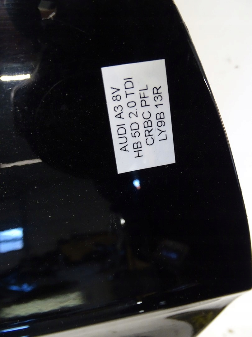 door left rear part left rear. AUDI A3 8V 5D HB LY9B