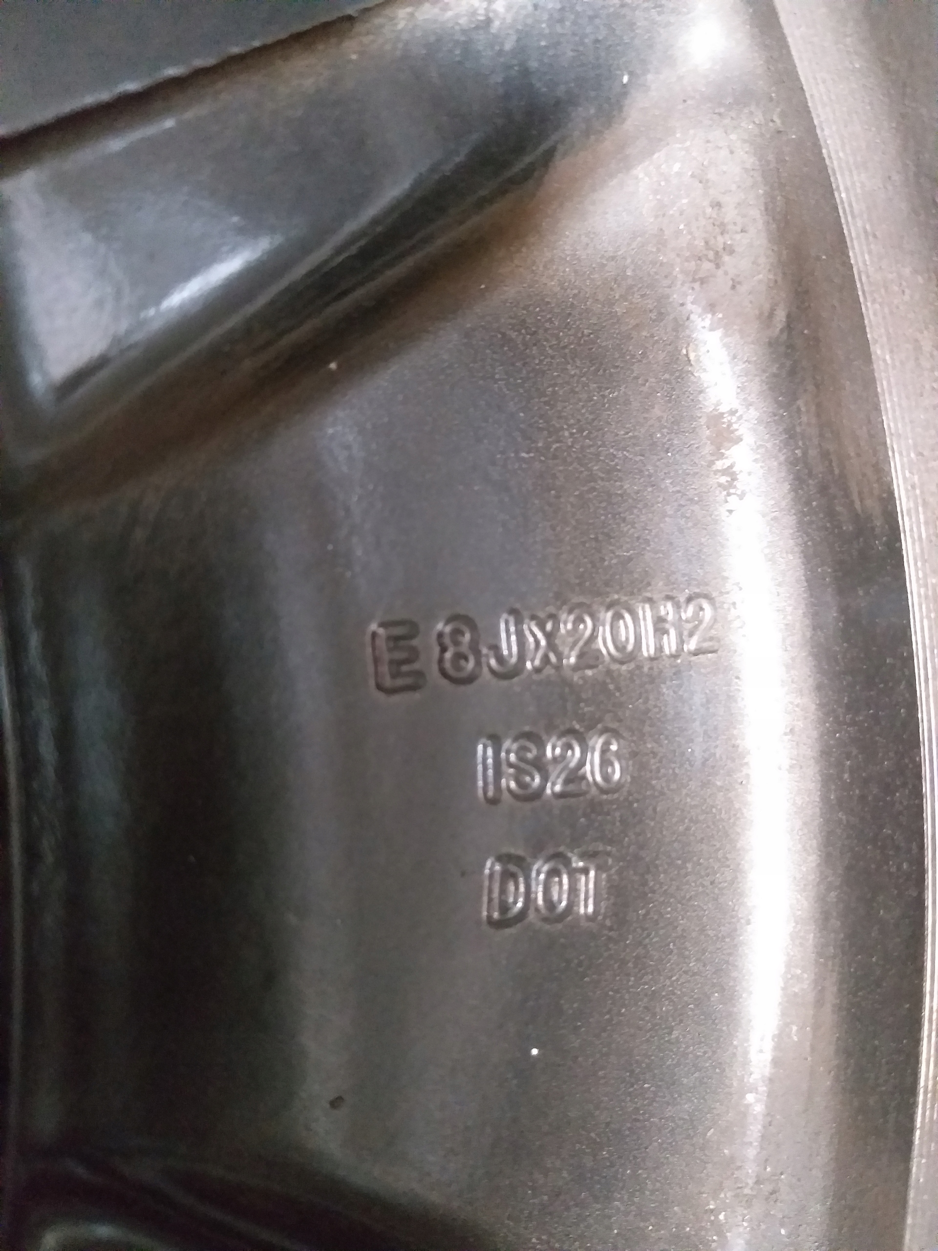 disk hliníkový BMW X5 5X112 20" 8J ET26