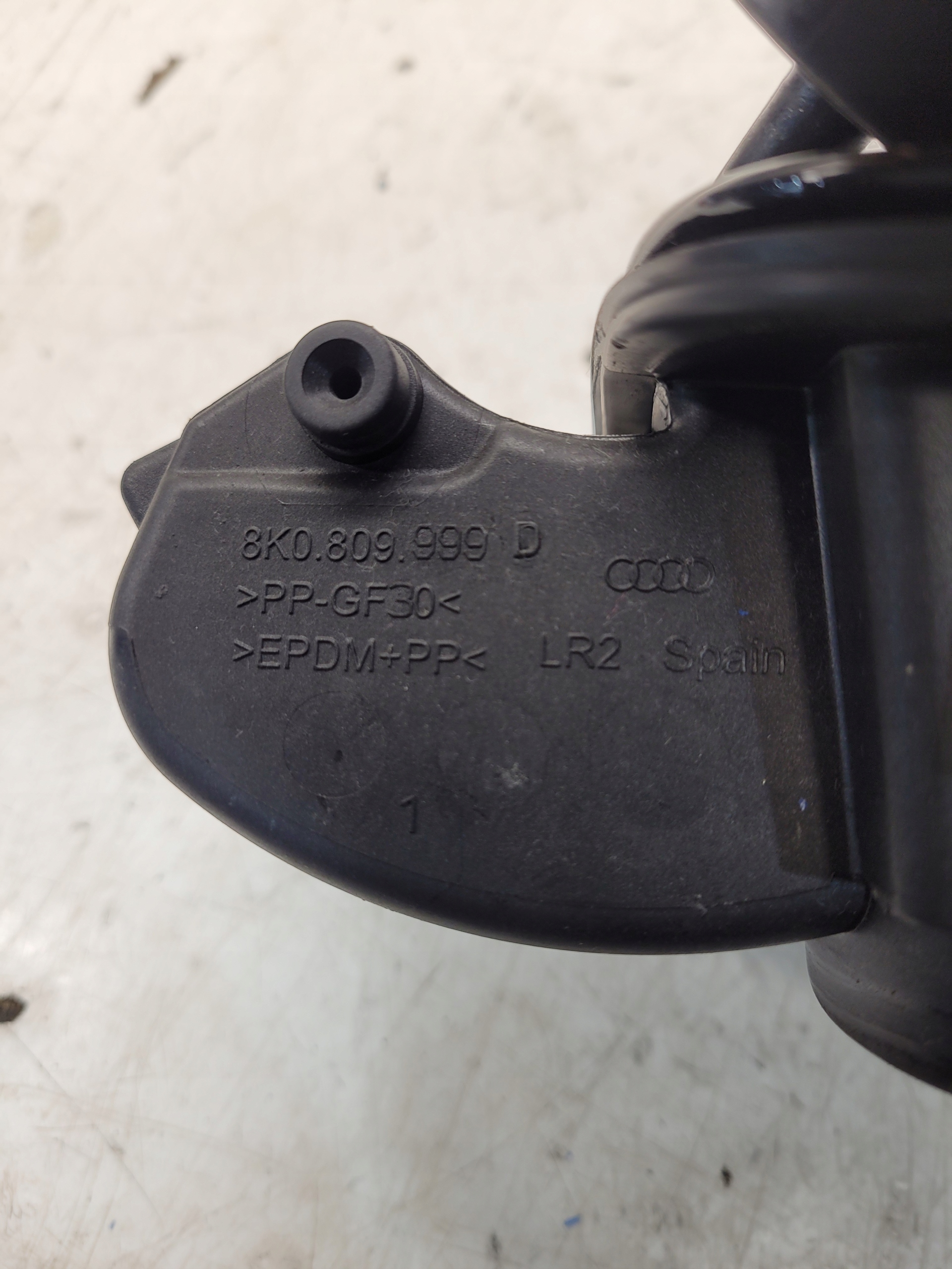 Tankklappe des Kraftstoffsbehälters AUDI A4 B8 8K0809999D LY9B