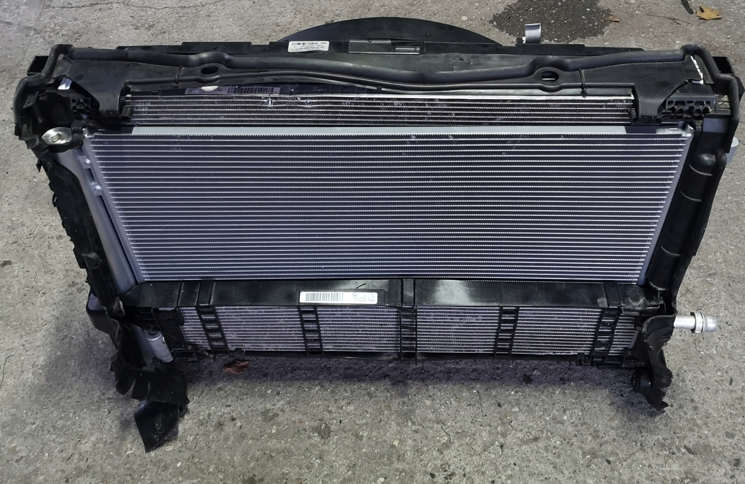 KPL. MERCEDES 213 2.0 HYBRID A0995007100