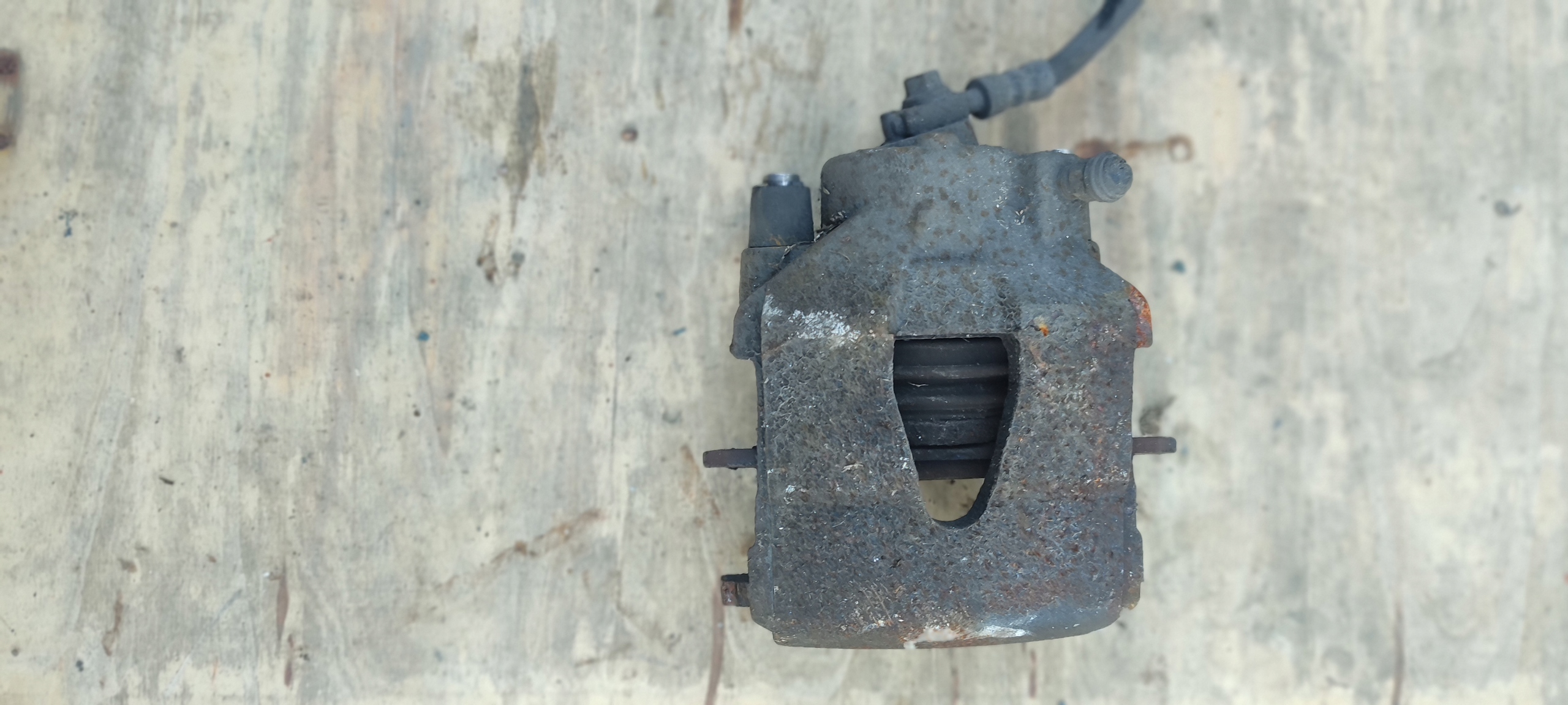 caliper brake left front SEAT IBIZA IV 1.4