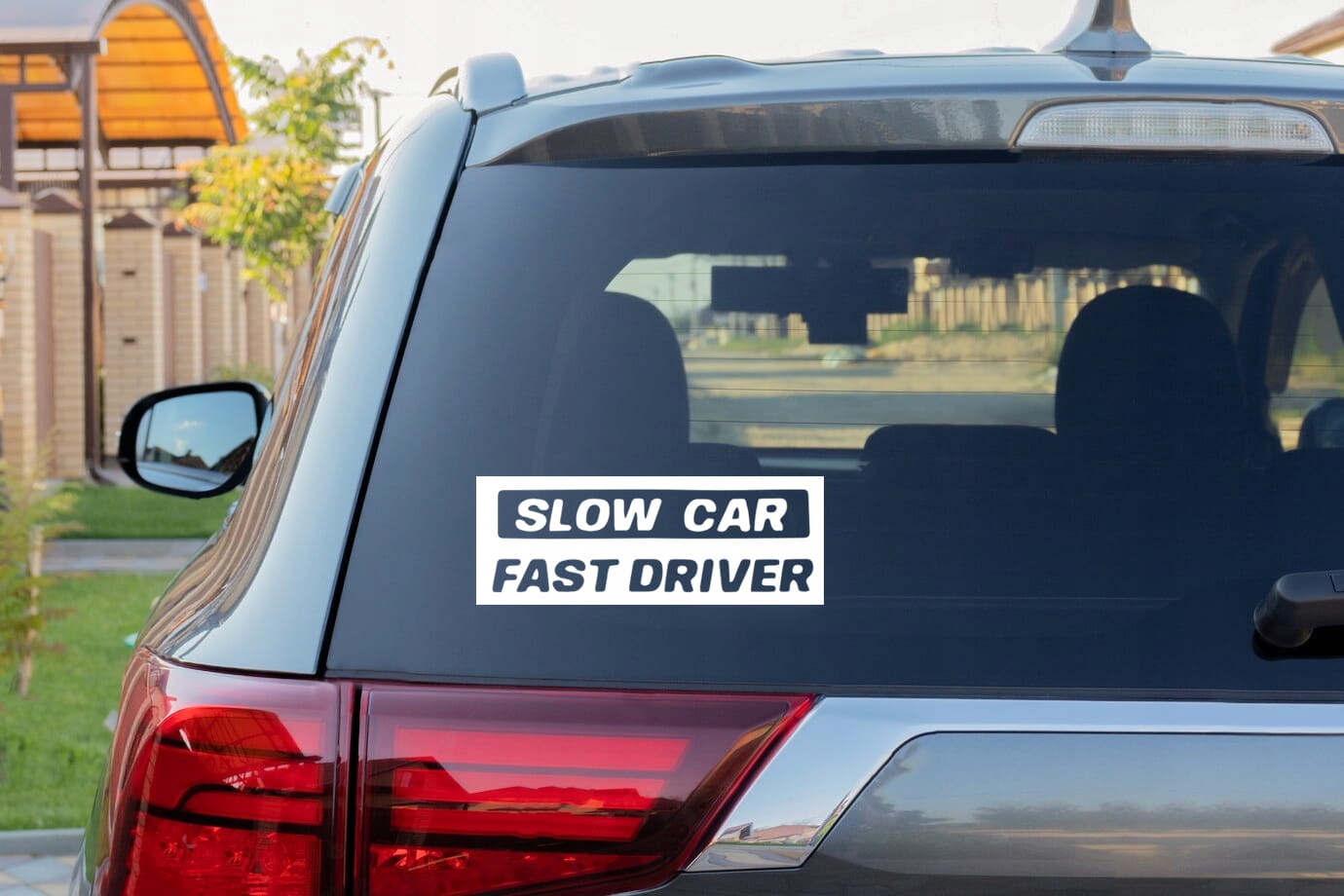 SLOW CAR FAST DRIVER - Naklejka na samochód na auto ODBLASKOWA Producent Inny