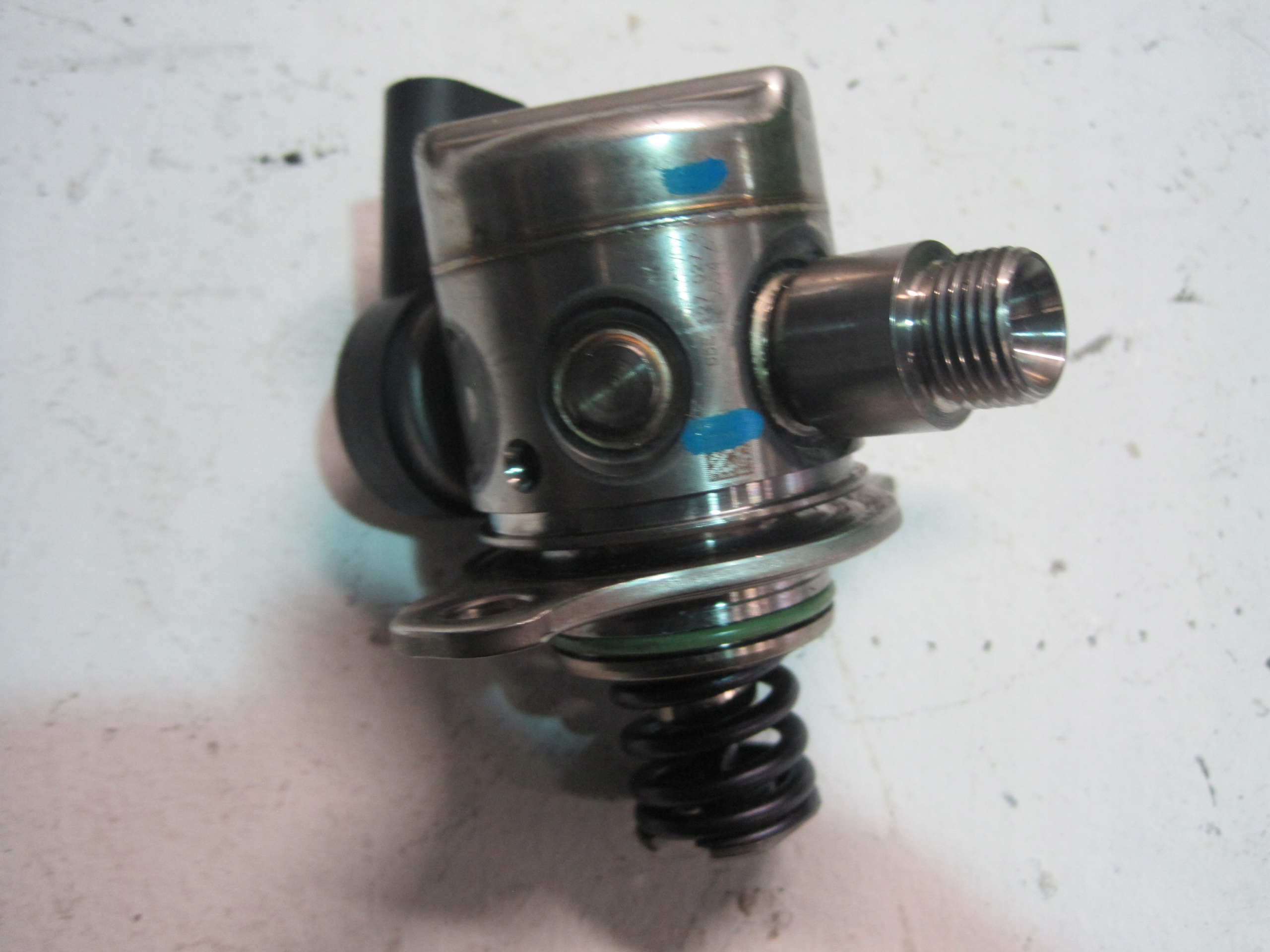 feed pump SKODA KAMIQ 1,0TSI 05E127027G