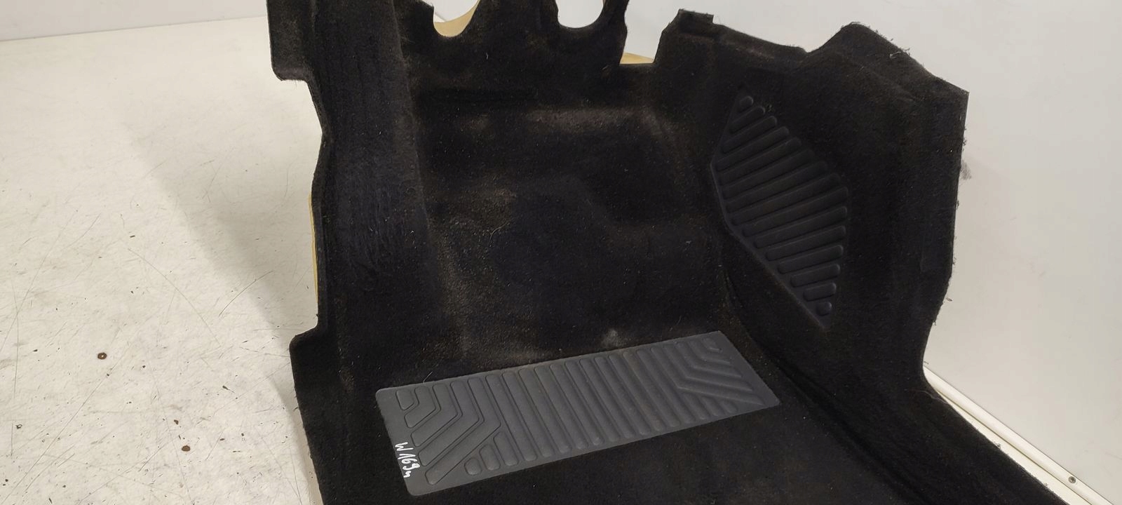 mats floor driver´s left Mercedes W169 1,7