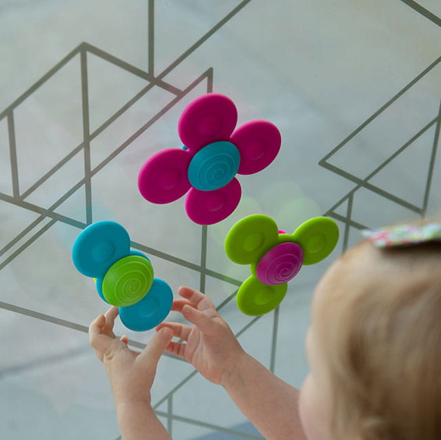 FAT BRAIN TOYS WIRUJĄCE PRZYSSAWKI WHIRLY SQUIGZ EAN (GTIN) 811802024275