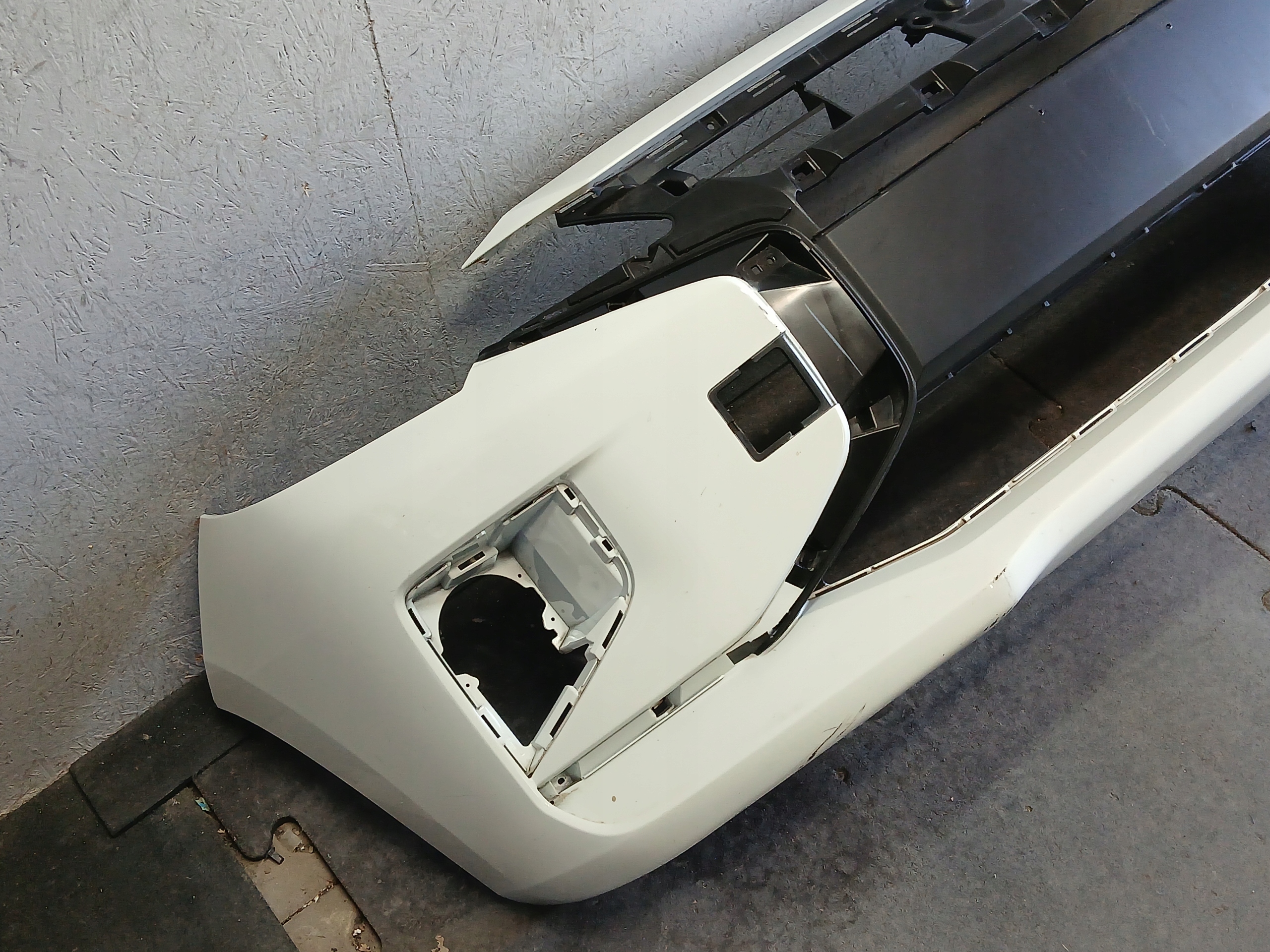 bumper front MITSUBISHI SPACE STAR II LIFT / III 3 19