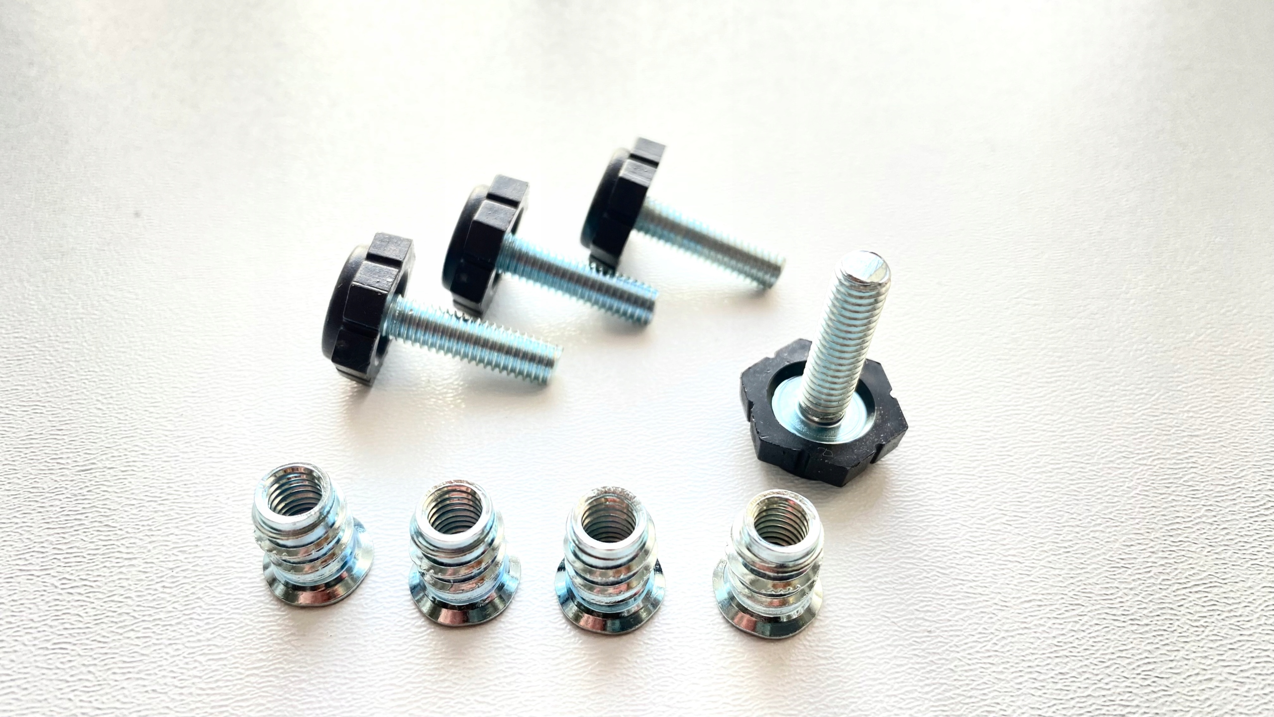 STOPKA MEBLOWA REGULOWANA + MUFKA M6 x 10 sztuk Kod producenta NM-STOPKA-Mx10