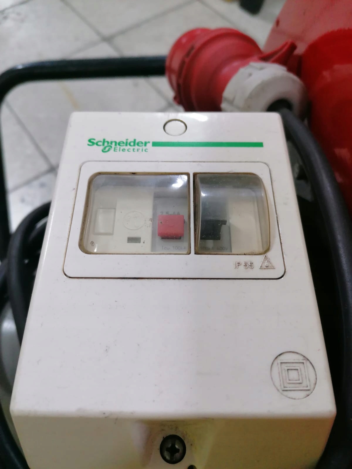 F64f2e47447eb9b7ae8cf472bf33