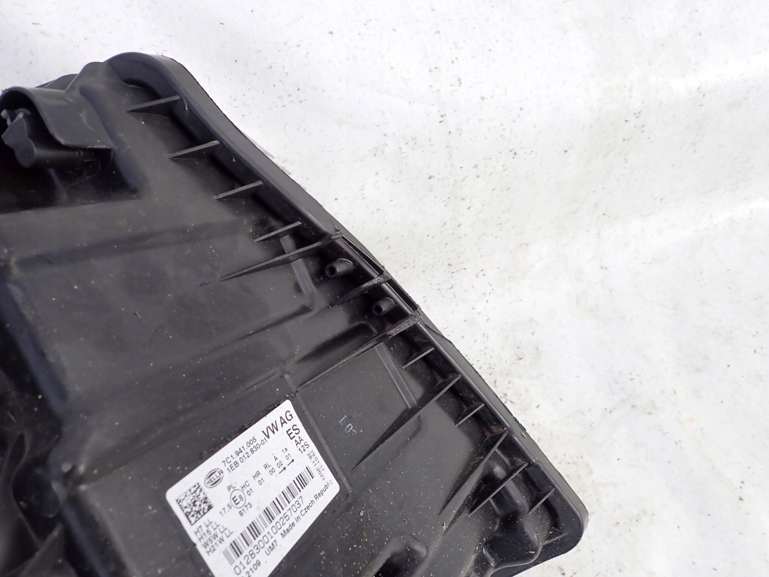 VW CRAFTER II MAN TGE 16- light left front