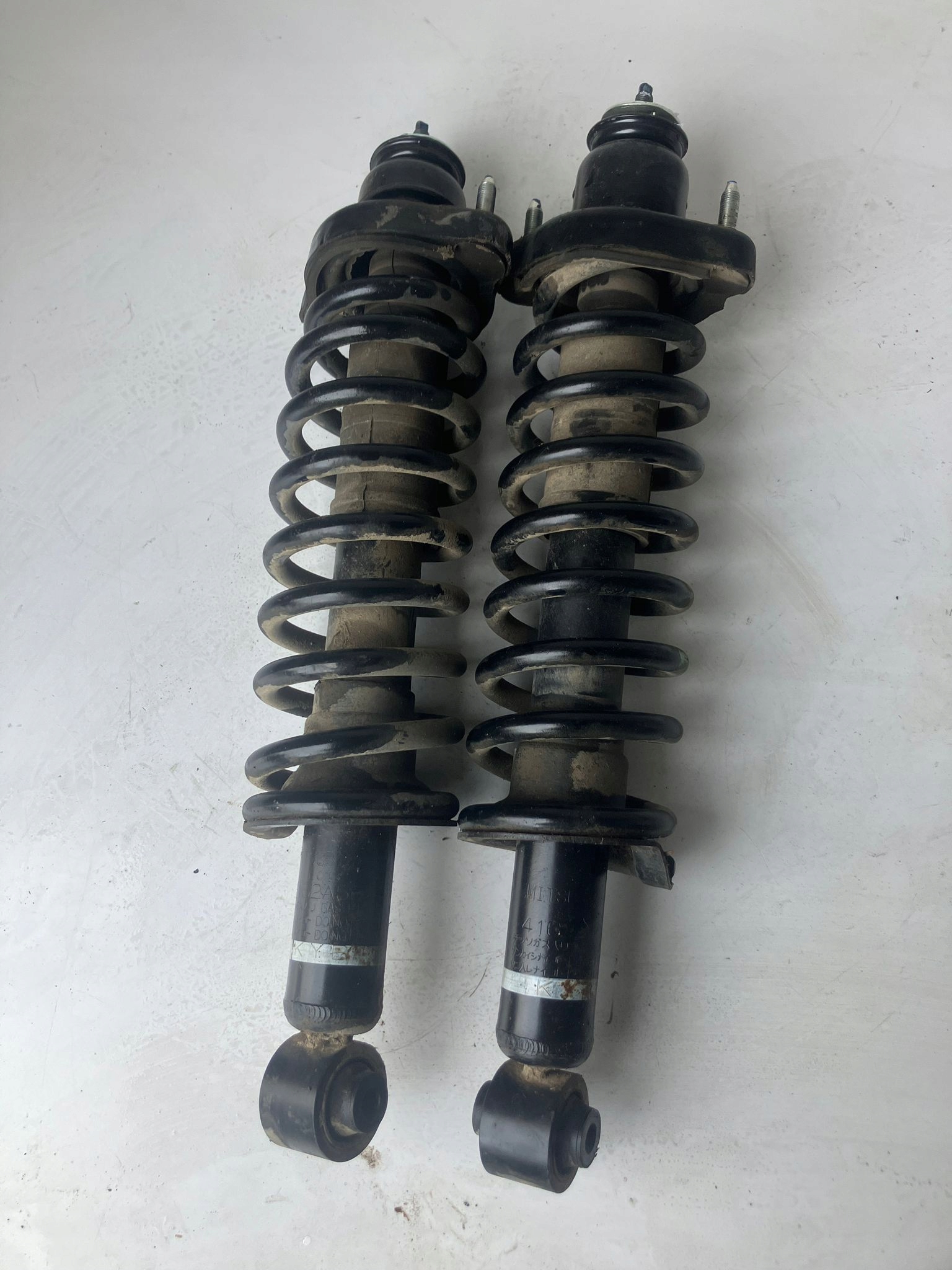Stoßdämpfer heck MITSUBISHI ECLIPSE CROSS HYBRID 4162A564