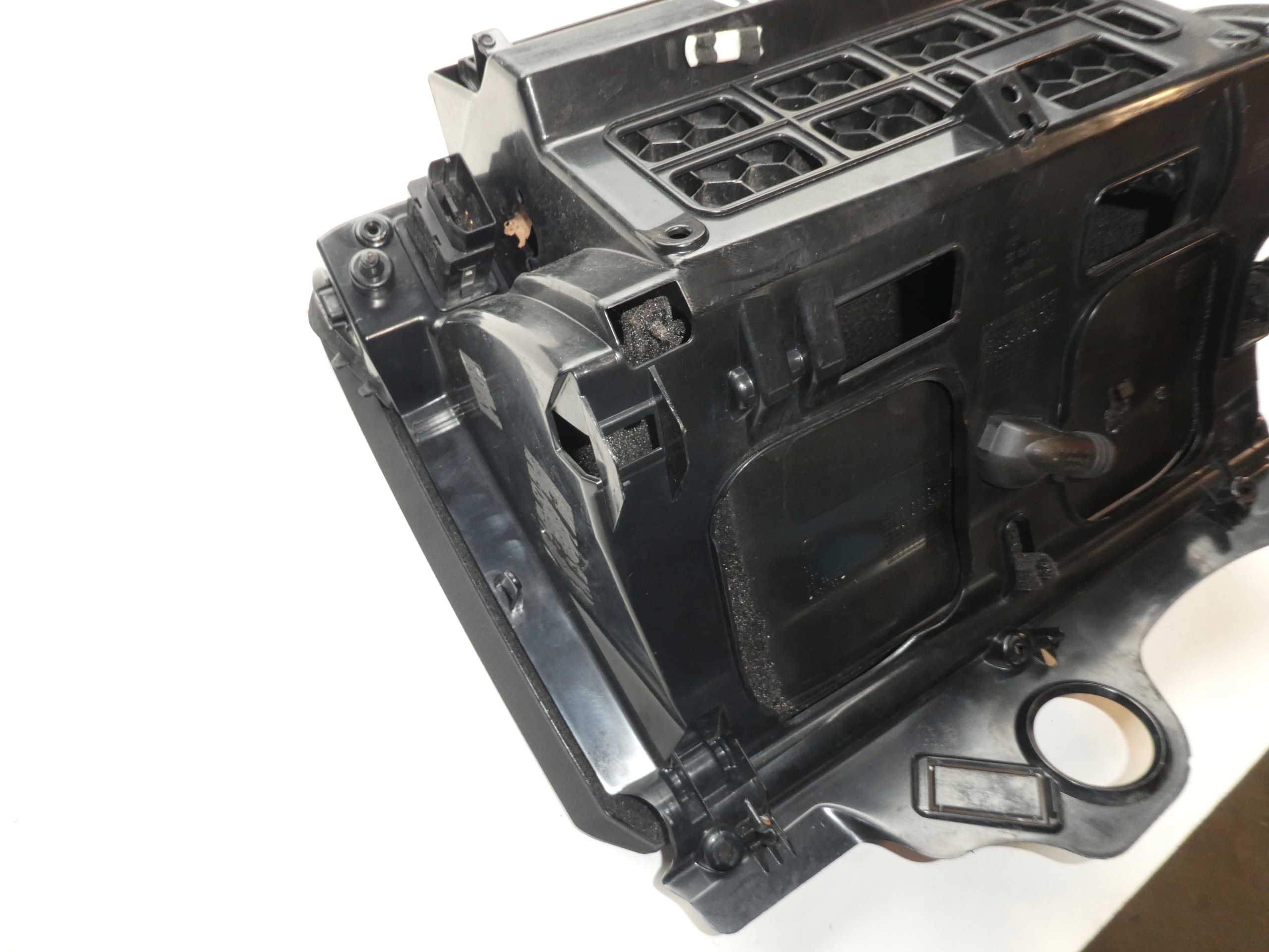 VW PASSAT B6 passenger compartment right of the passenger 3C1857114