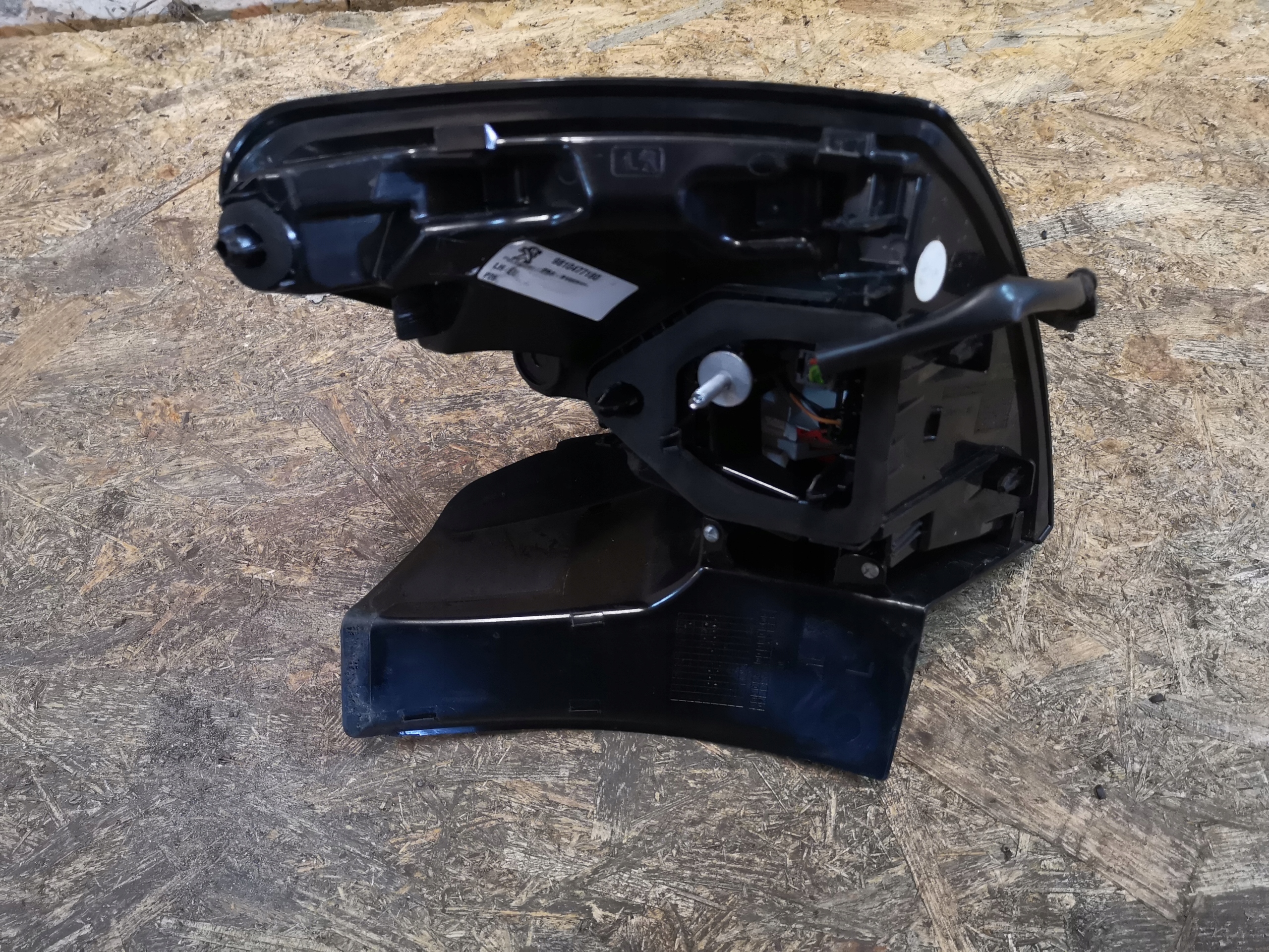light left rear part rear left PEUGEOT 3008 II