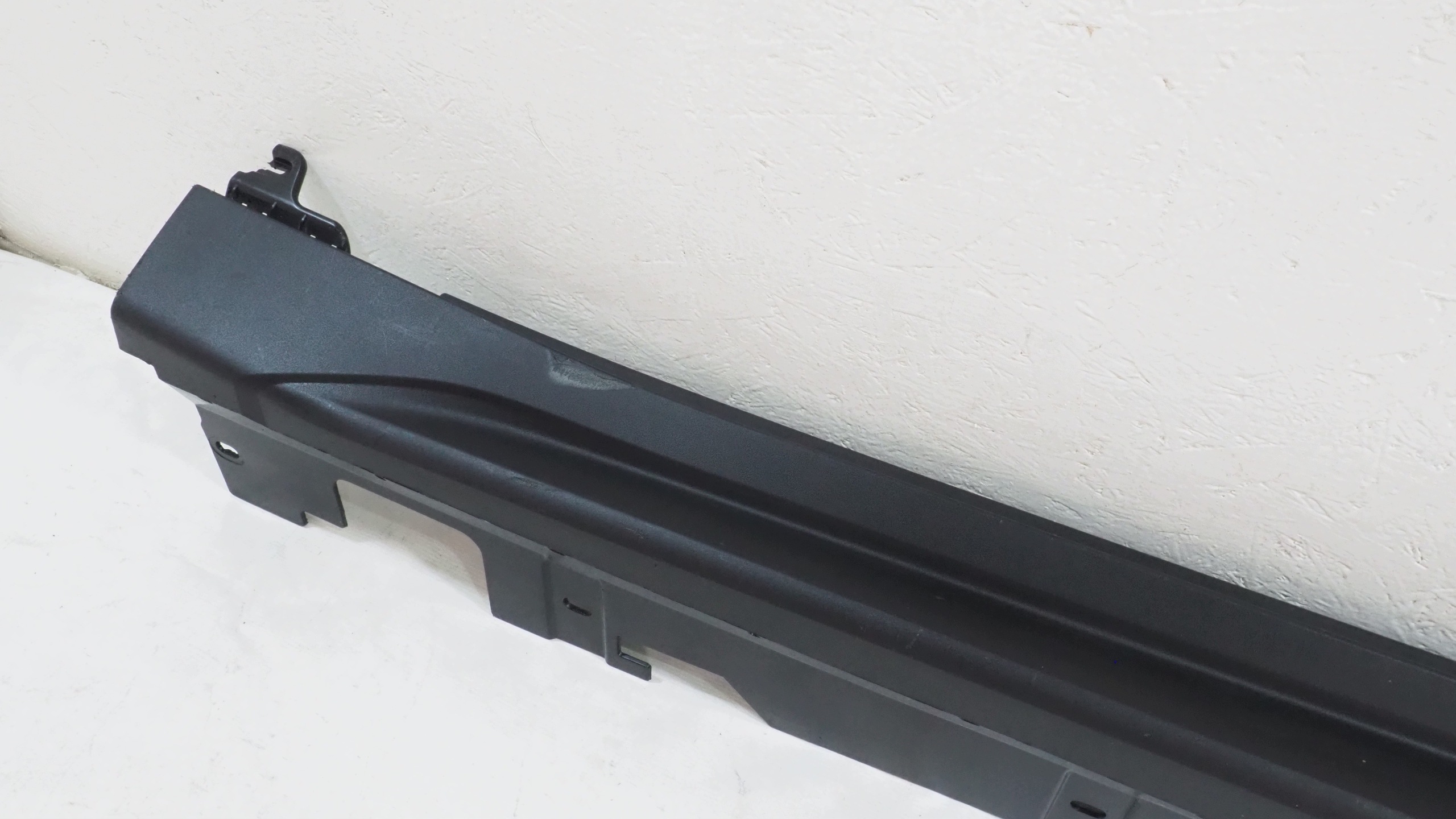 BMW X1 F48 moulding threshold left 7332327