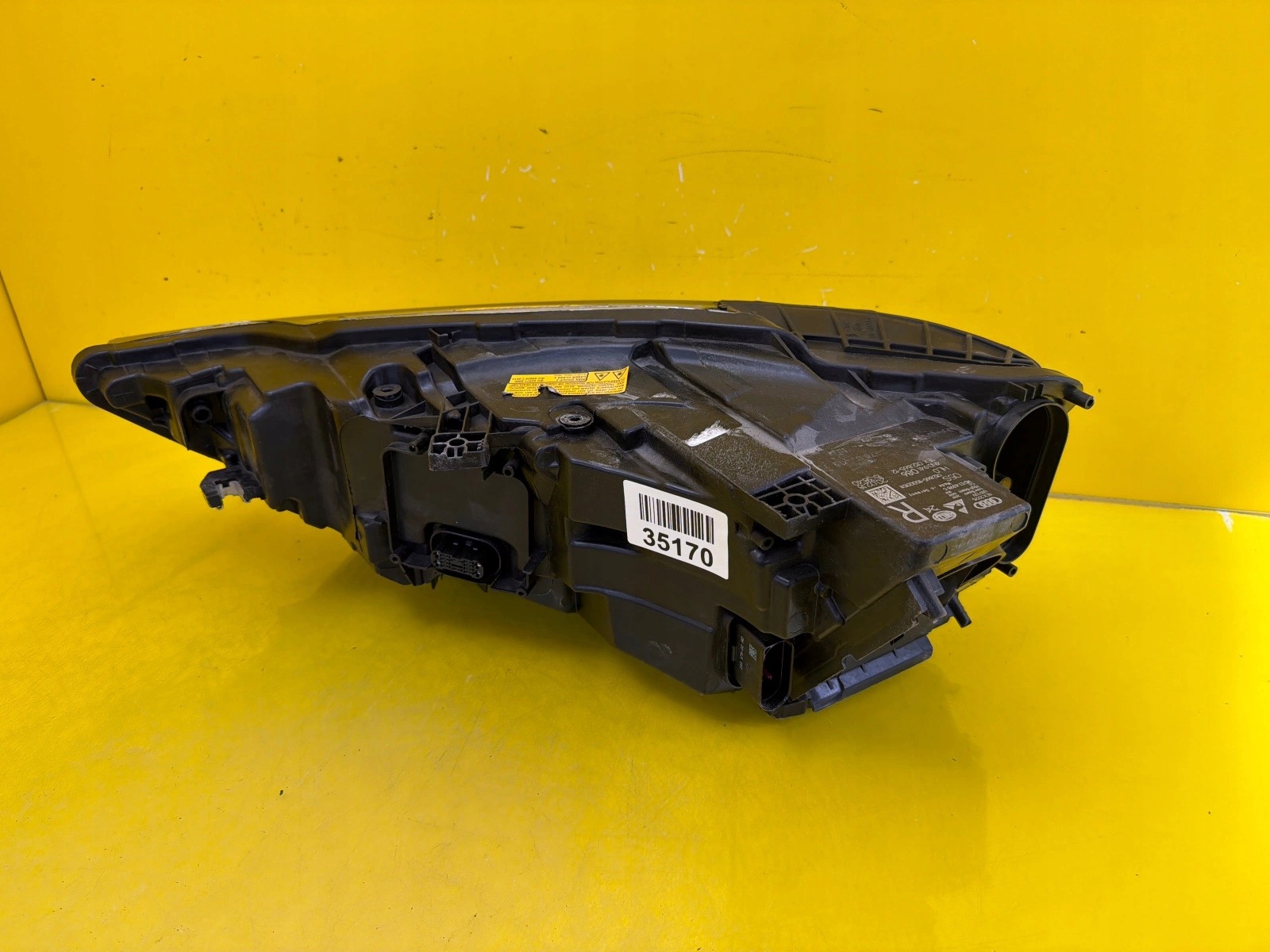 light right front Audi A8 D5 Laser 4N0941086