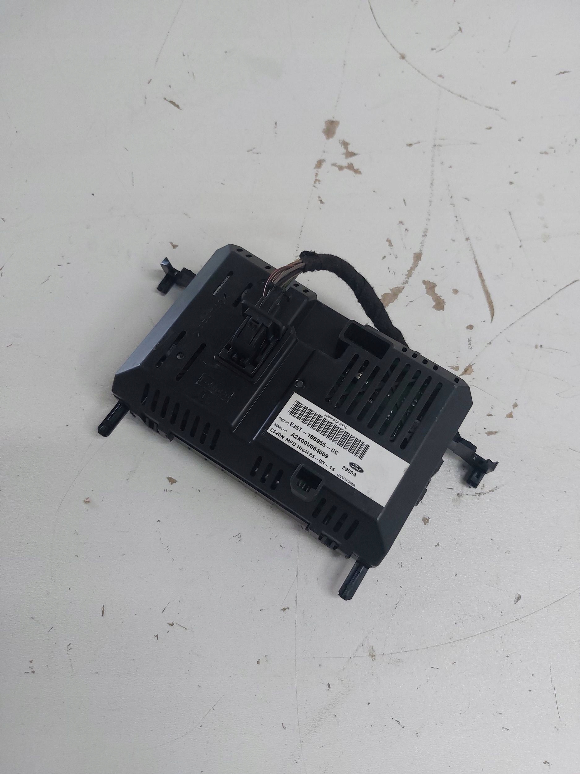 FORD KUGA MK2 ESCAPE USA display RADIA coloured EJ5T18B955CC