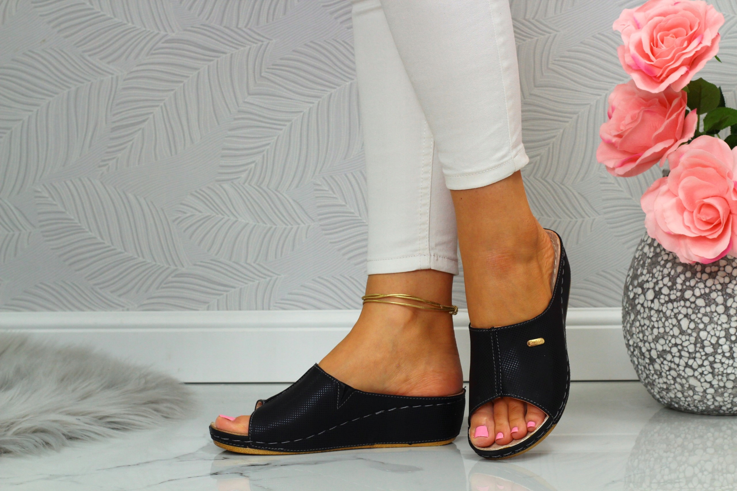 KLAPKI DAMSKIE SZYTE PROFILOWANE POLSKIE SKÓRA Rozmiar 38