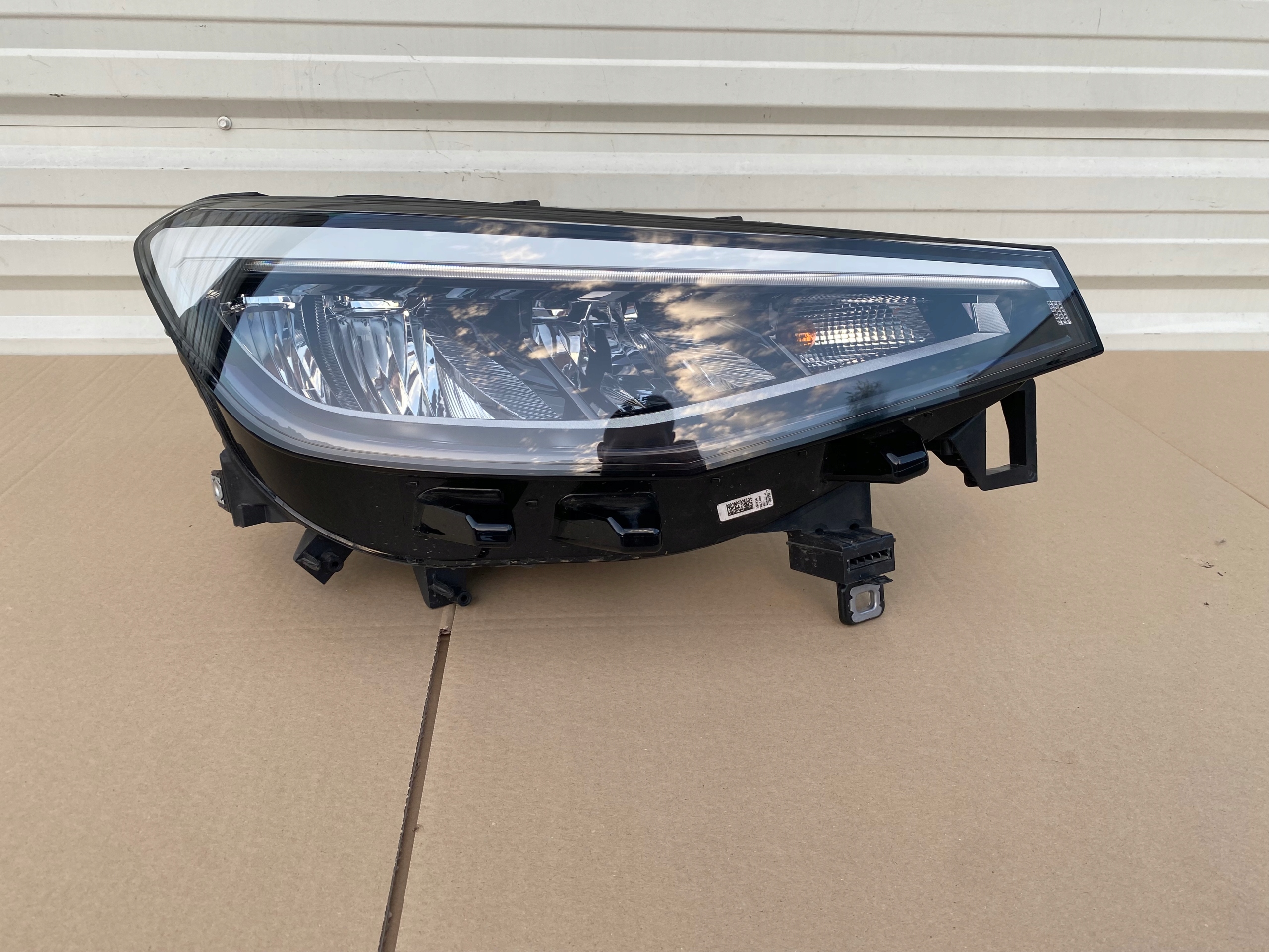 Фара правая vw id.4 ID4 full led европа b. хорошее
