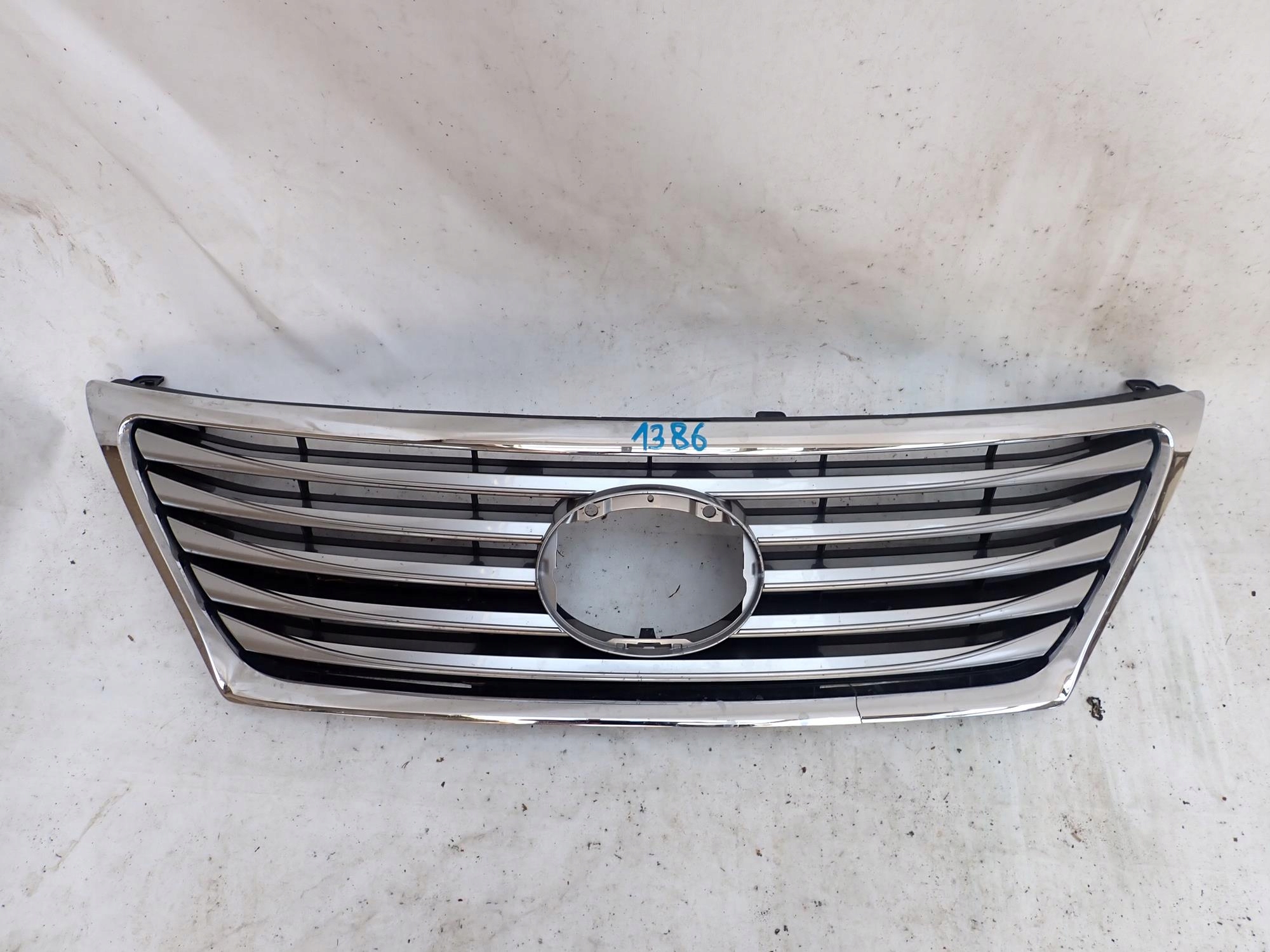 LEXUS LS III 3 LIFT 03-06 Grill Grill