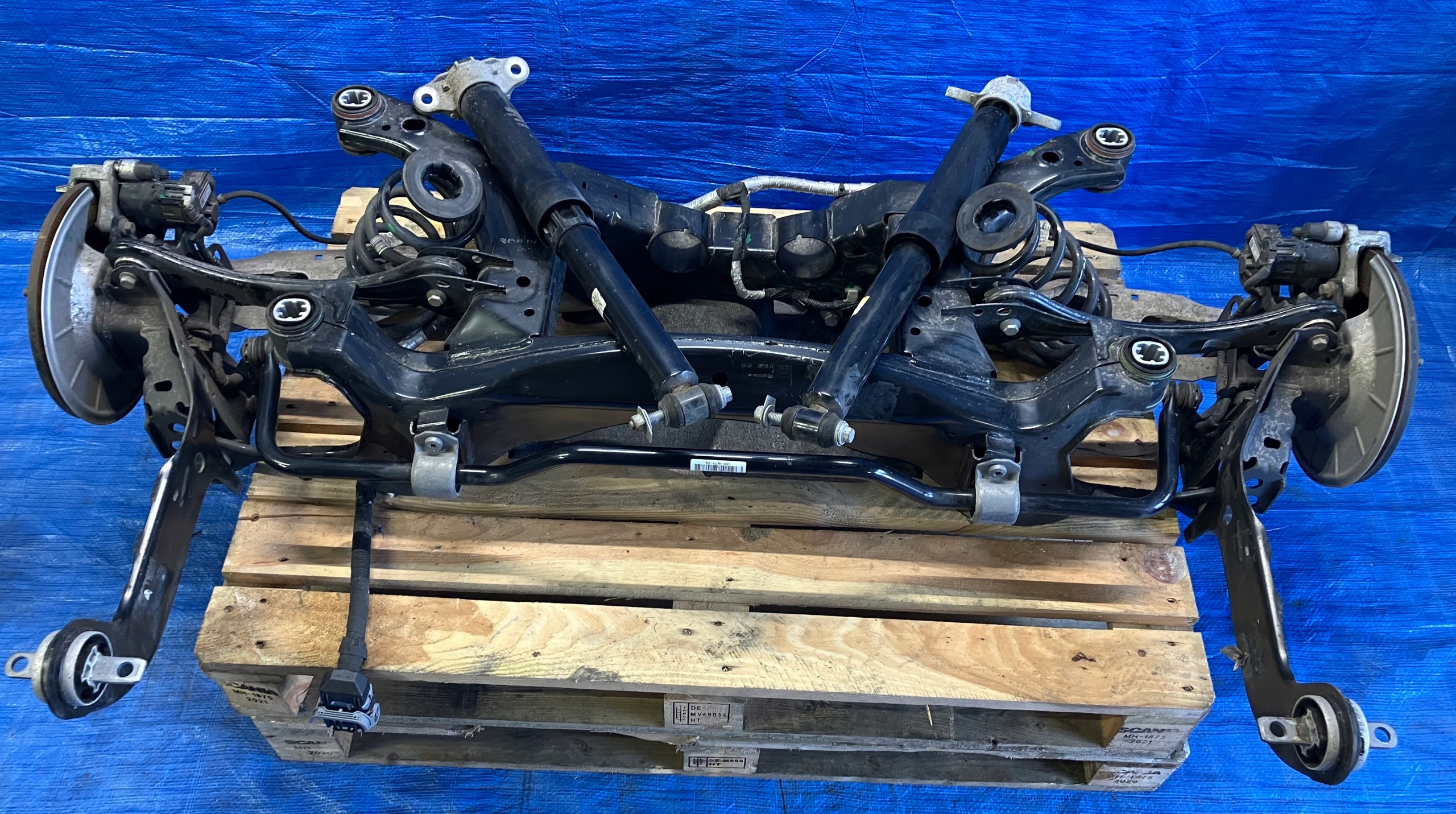 FORD KUGA MK3 ESCAPE 2,5 PHEV ZAWIESZENIE TYL WOZEK KOMPLET