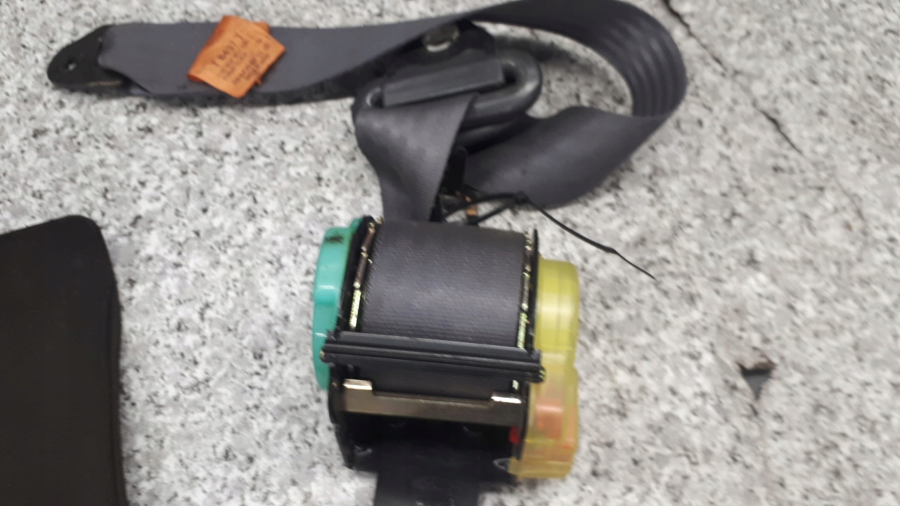 535622403 ремень безопасности mazda MX3