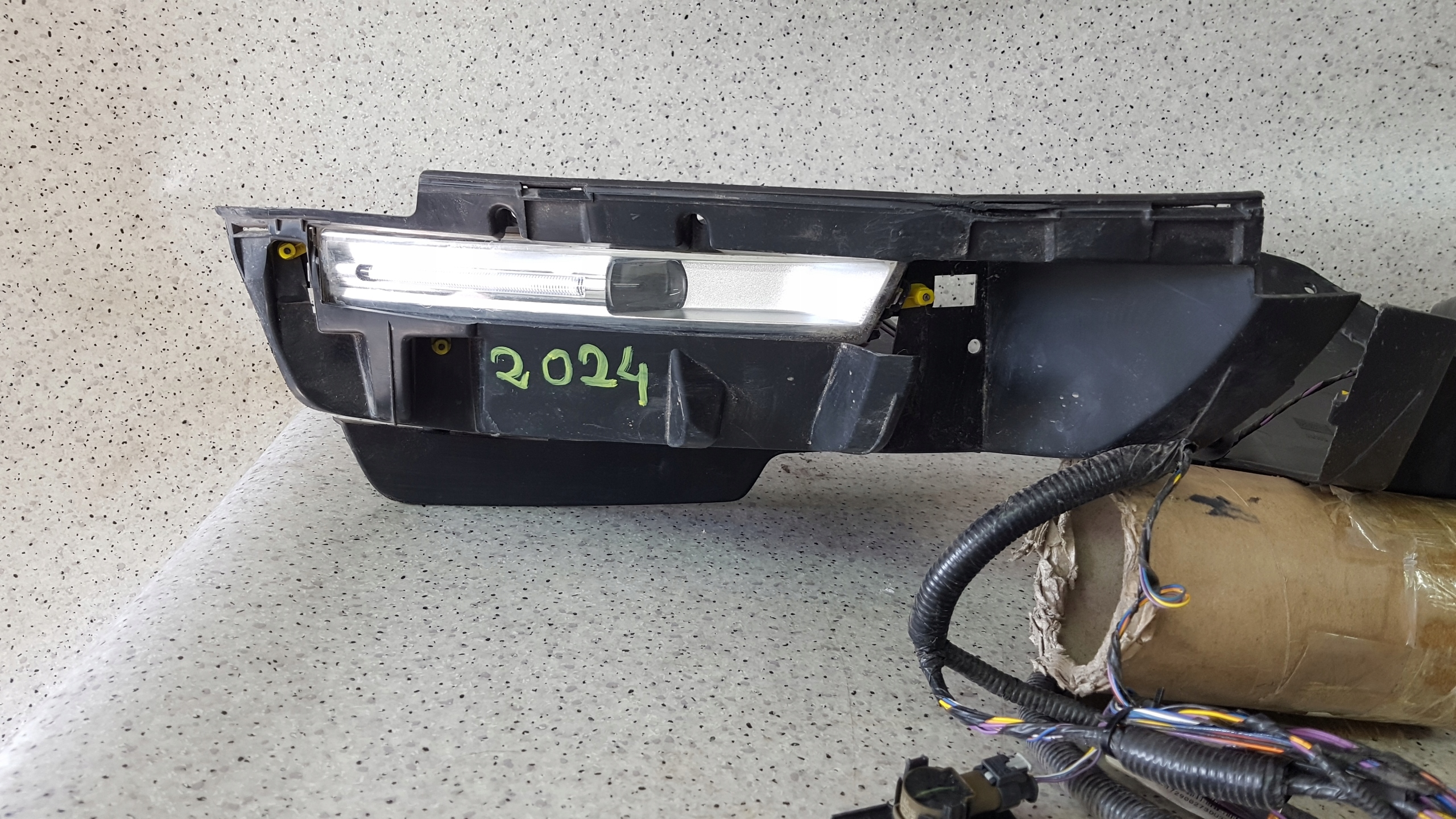 JAGUAR F-PACE LED DRL fog light + bumper bracket + wiring PDC 2024