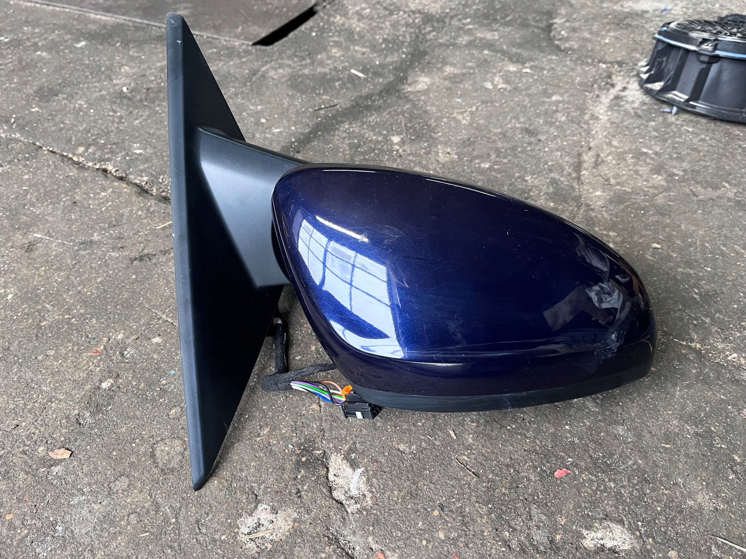 14 PEUGEOT 508 II 18- LUSTERKO PRAWE 14PINÓW 4+10 Strona zabudowy prawa