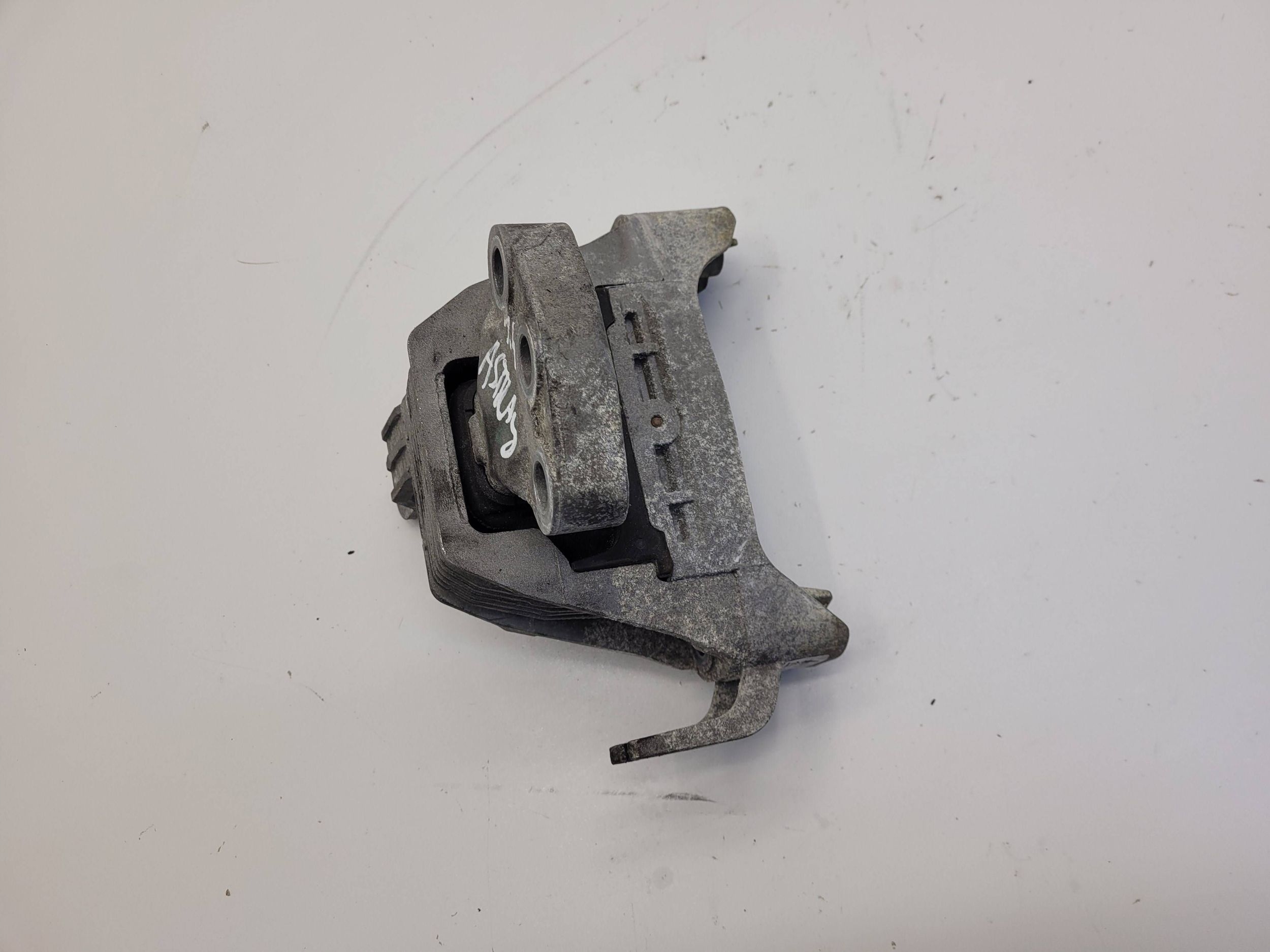 OPEL ASTRA IV J 1.4 TURBO A14NET airbag engine mount 13248472