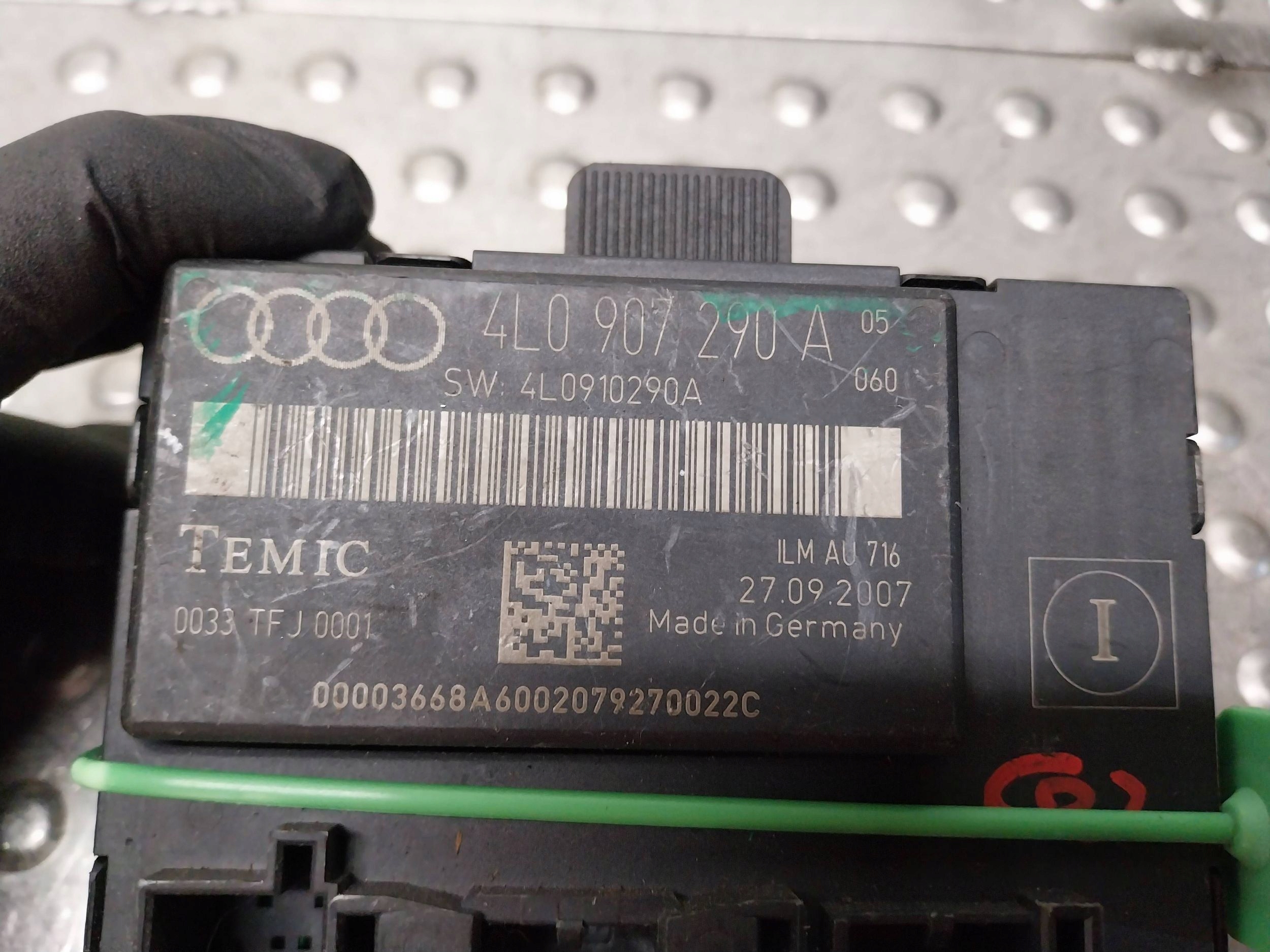 module door right front 4L0907290A AUDI Q7 4L