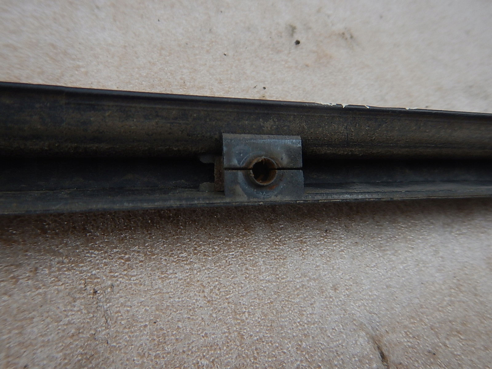 mercedes w201 cap moulding bonnet boot 190