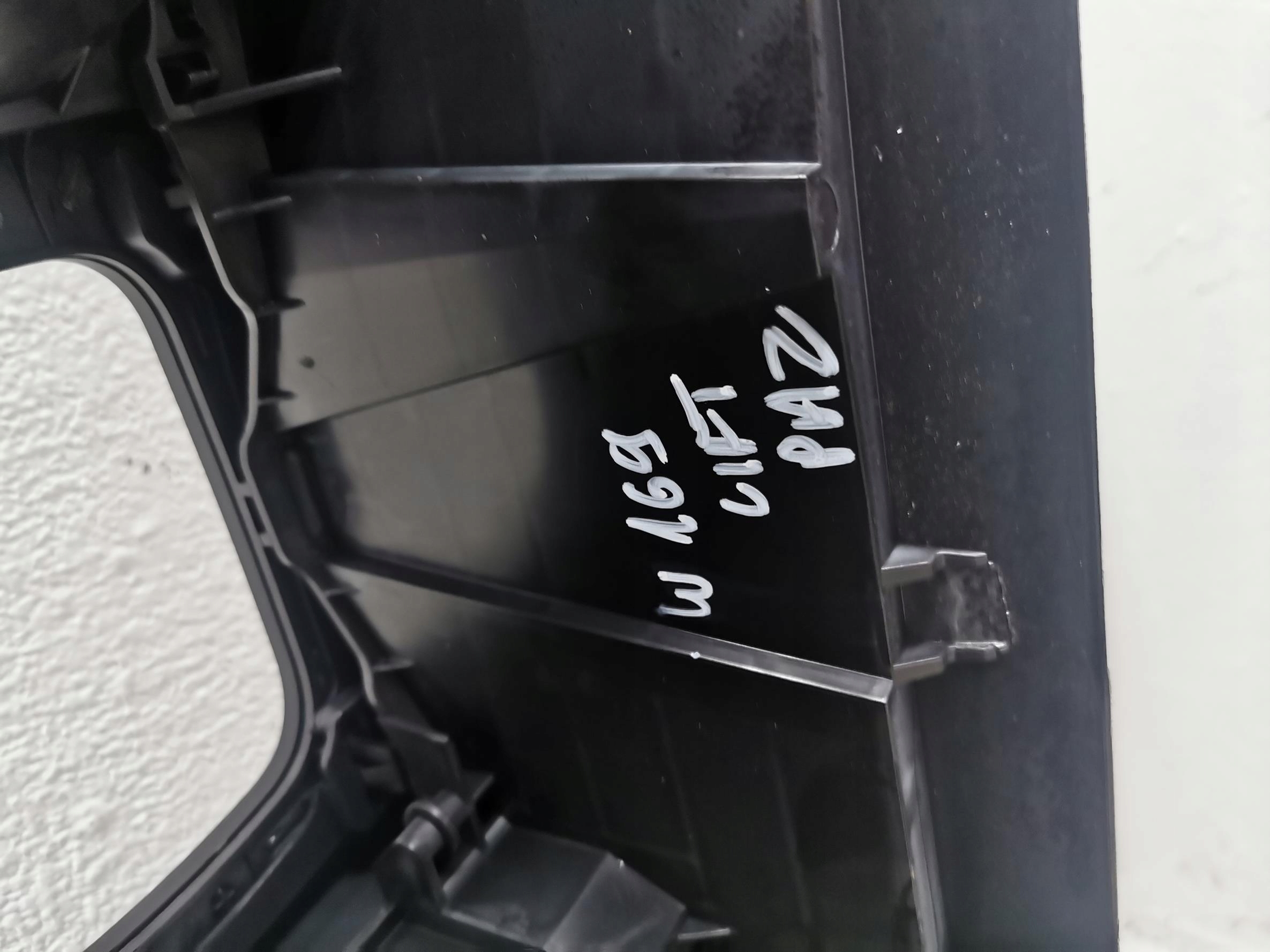 TUNEL mitte MERCEDES A-KLASA W169 LIFT 08-12 EU