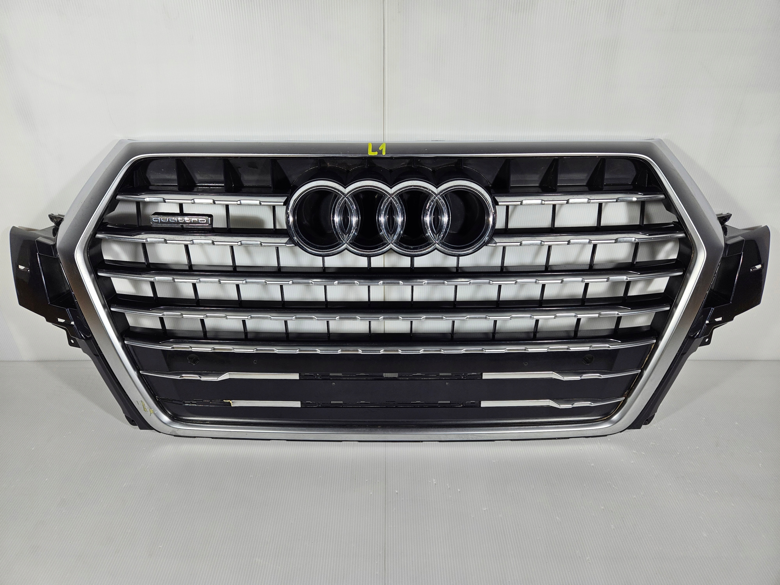 Audi Q7 Kühlergrill FRONTGRILL Kühlergitter 4M0853037CC - Thumbnail 1