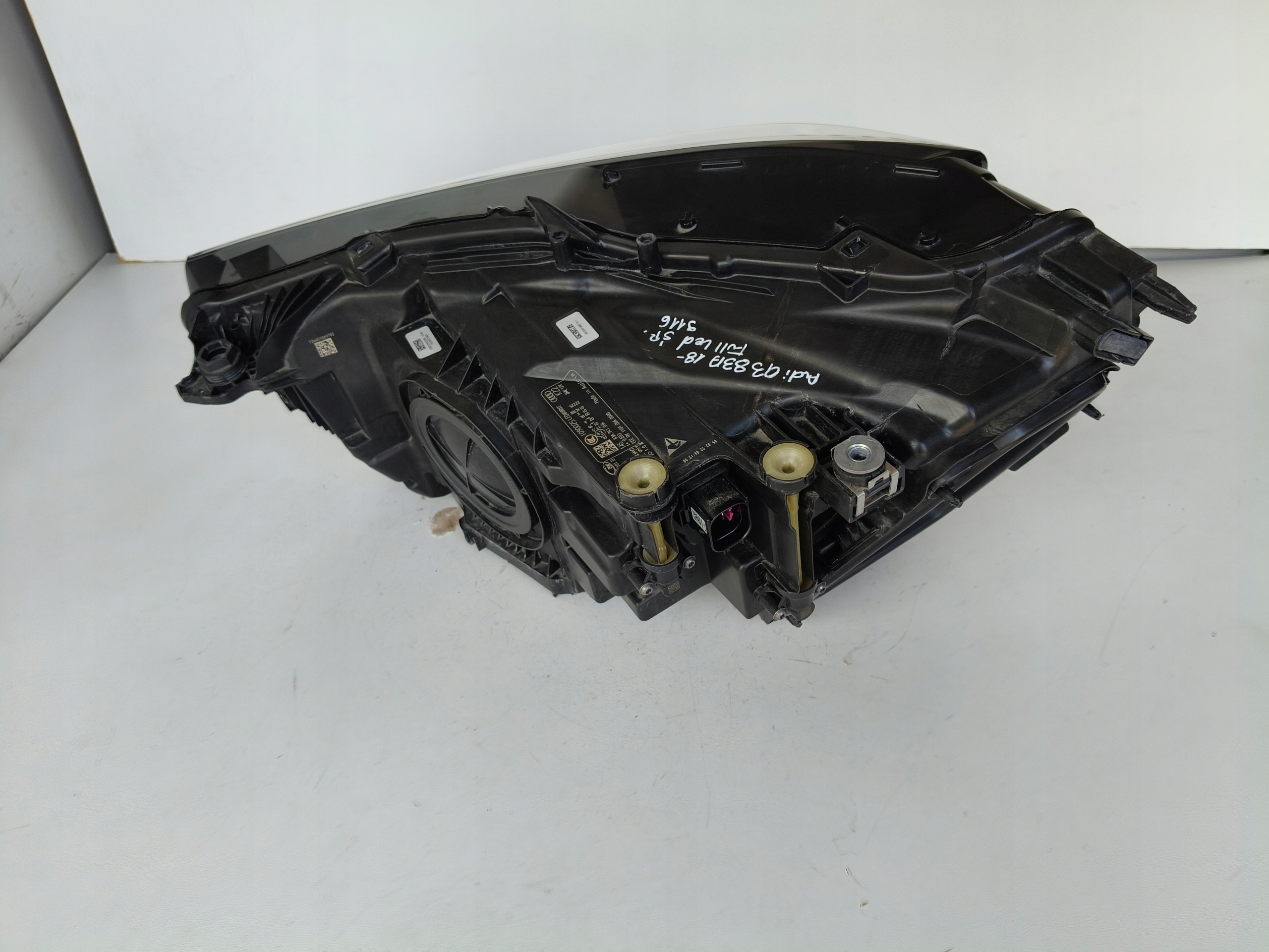 light right REFLEKTOR AUDI Q3 83A II 18- FULL LED