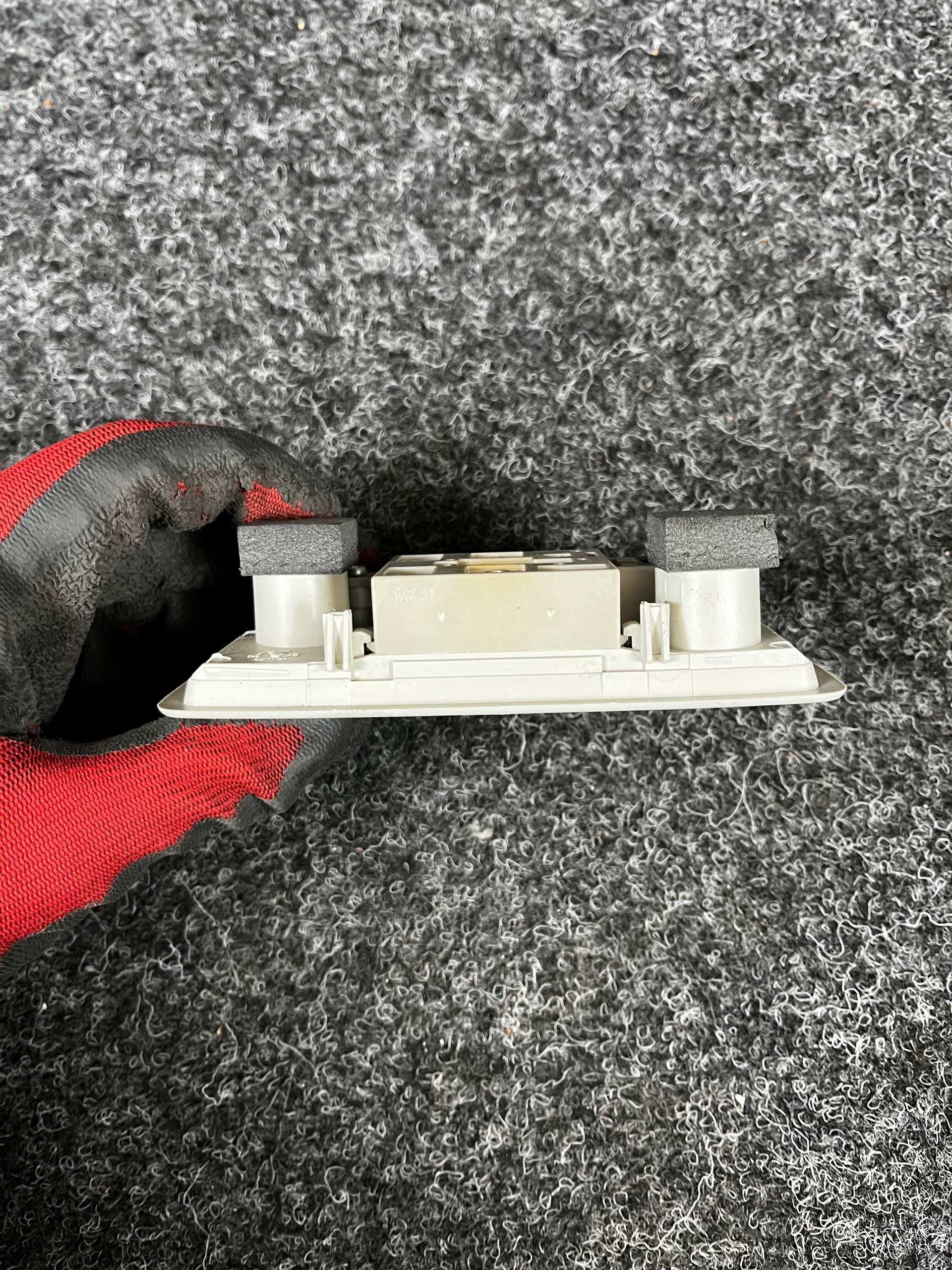 лампочка Обшивка потолка внутренний mazda cx7