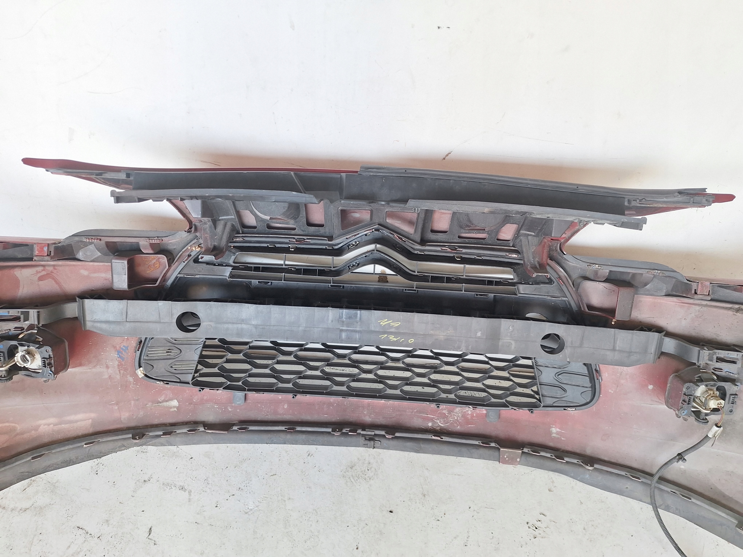 CITROEN DS3 10-14 bumper + LED
