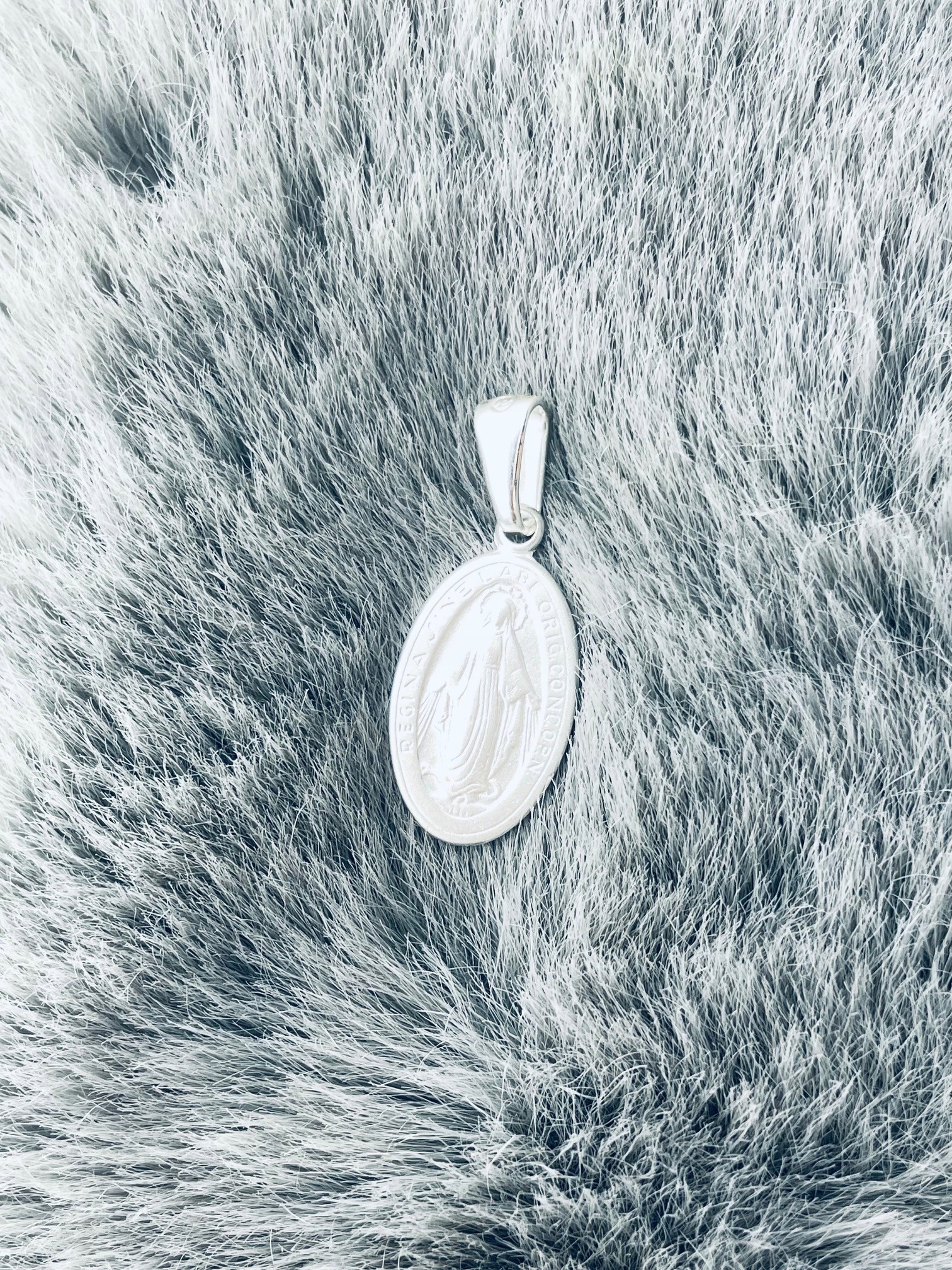 Stříbrný oboustranný medailonek Matka Boží Zázračná zázračná medailka