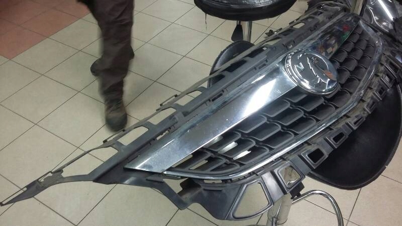Opel Astra Kühlergrill FRONTGRILL Kühlergitter - Thumbnail 1