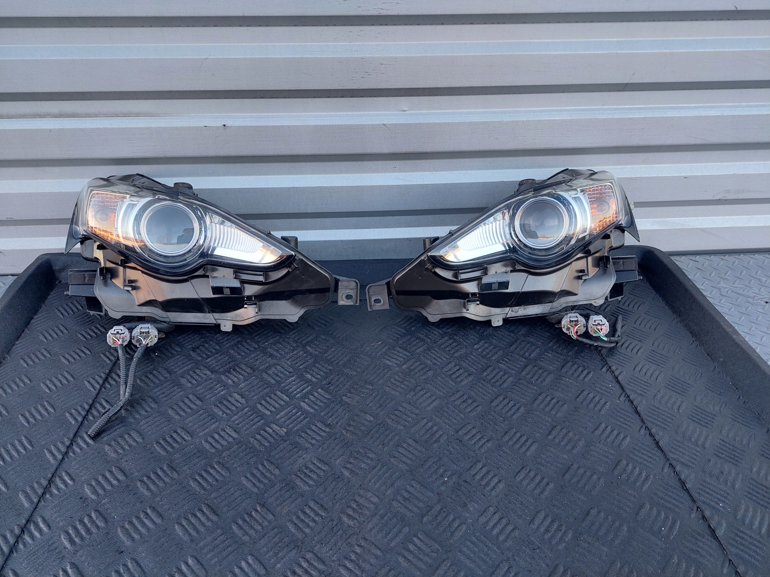 light front left front left XENON complete UK LEXUS IS III 300 H