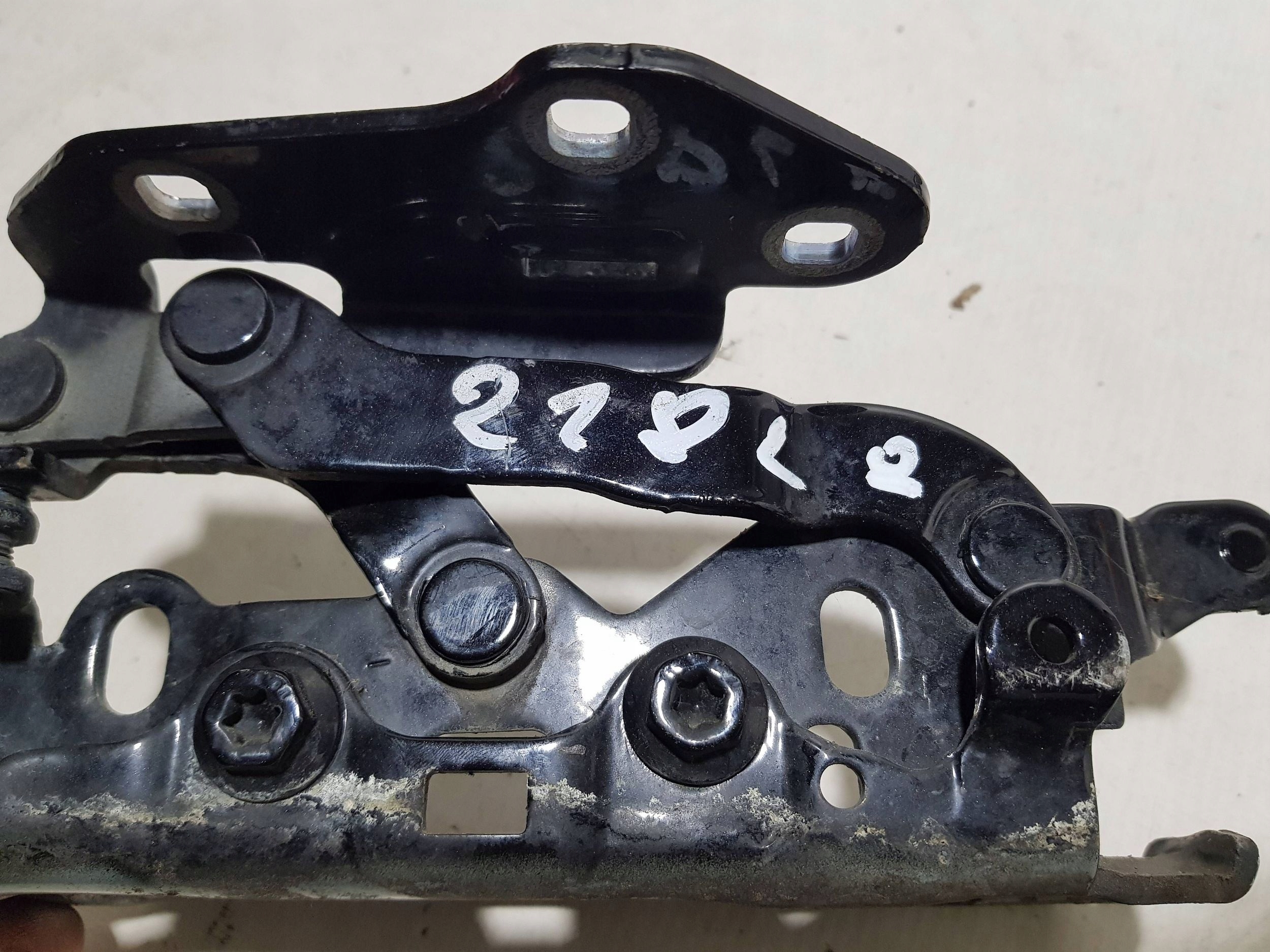 hinge bonnets front left Mercedes CLS C218 X218 W218