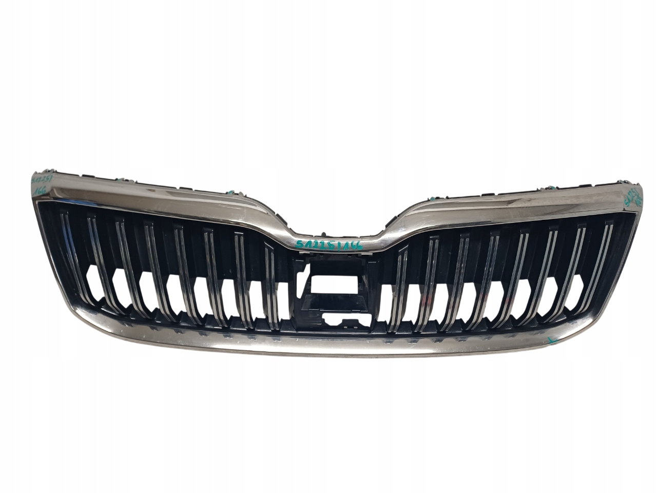 SKODA SUPERB 3 III LIFT 19- GRILL GRIL ATRAPA 3V0853653G