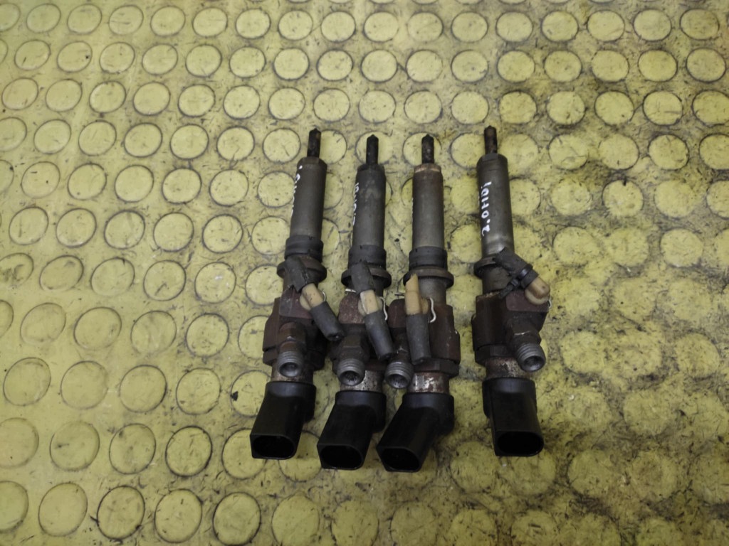 PEUGEOT PARTNER 2.0 HDI injector 9652173780