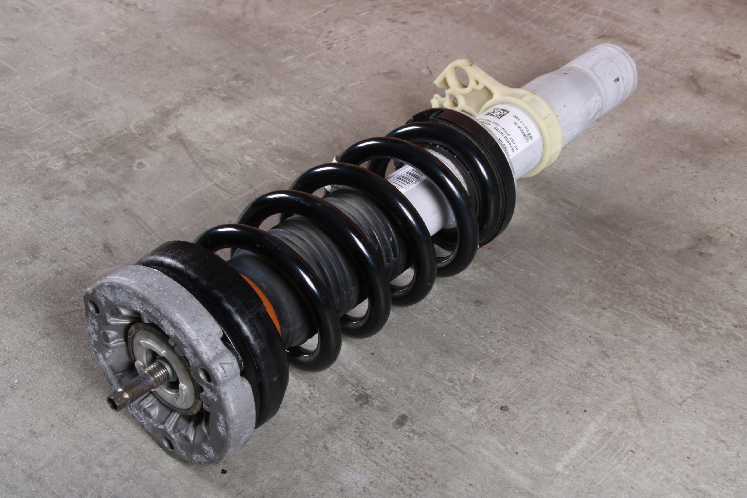 BMW M8 F91 F92 shock absorber left front left front EDC 7856895