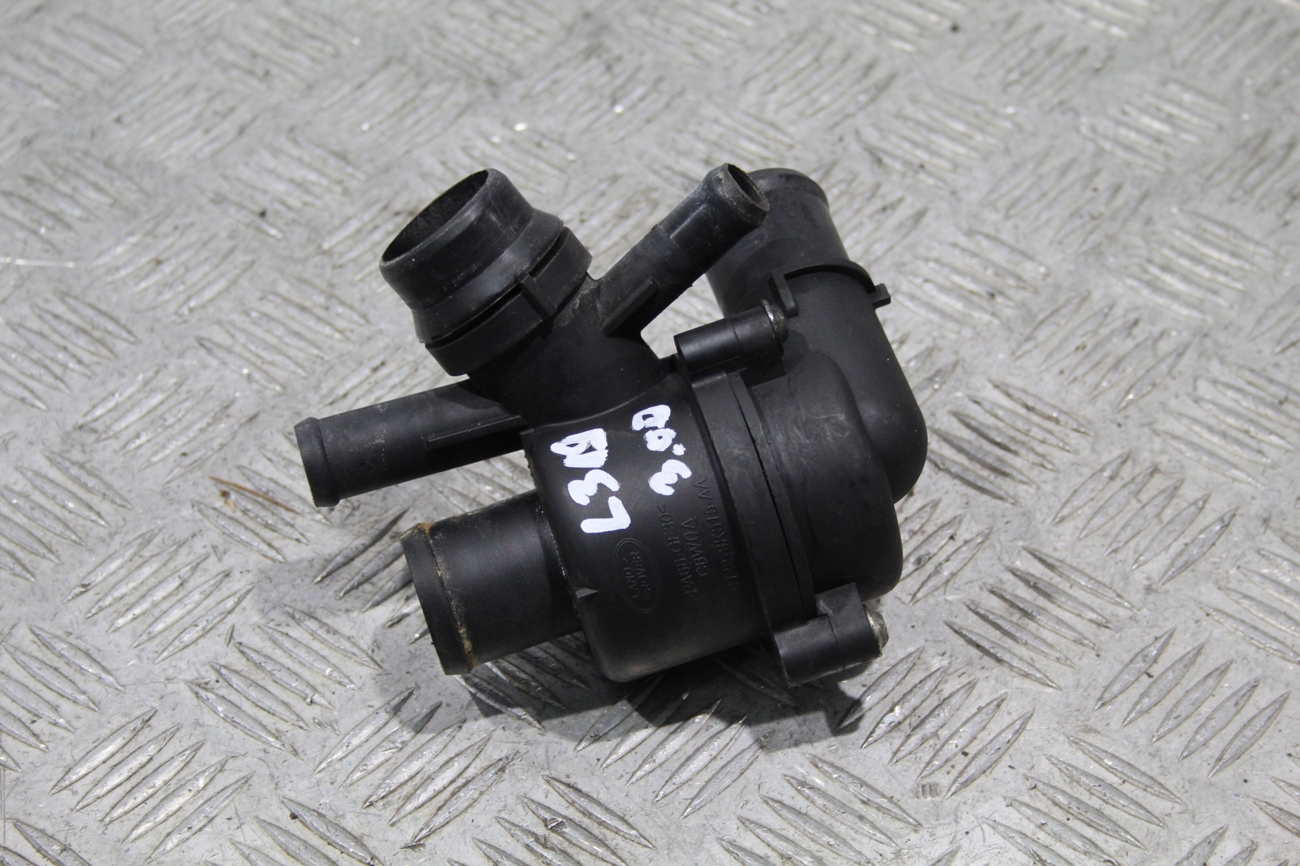 BOÎTIER THERMOSTAT DISCOVERY IV 4 L319