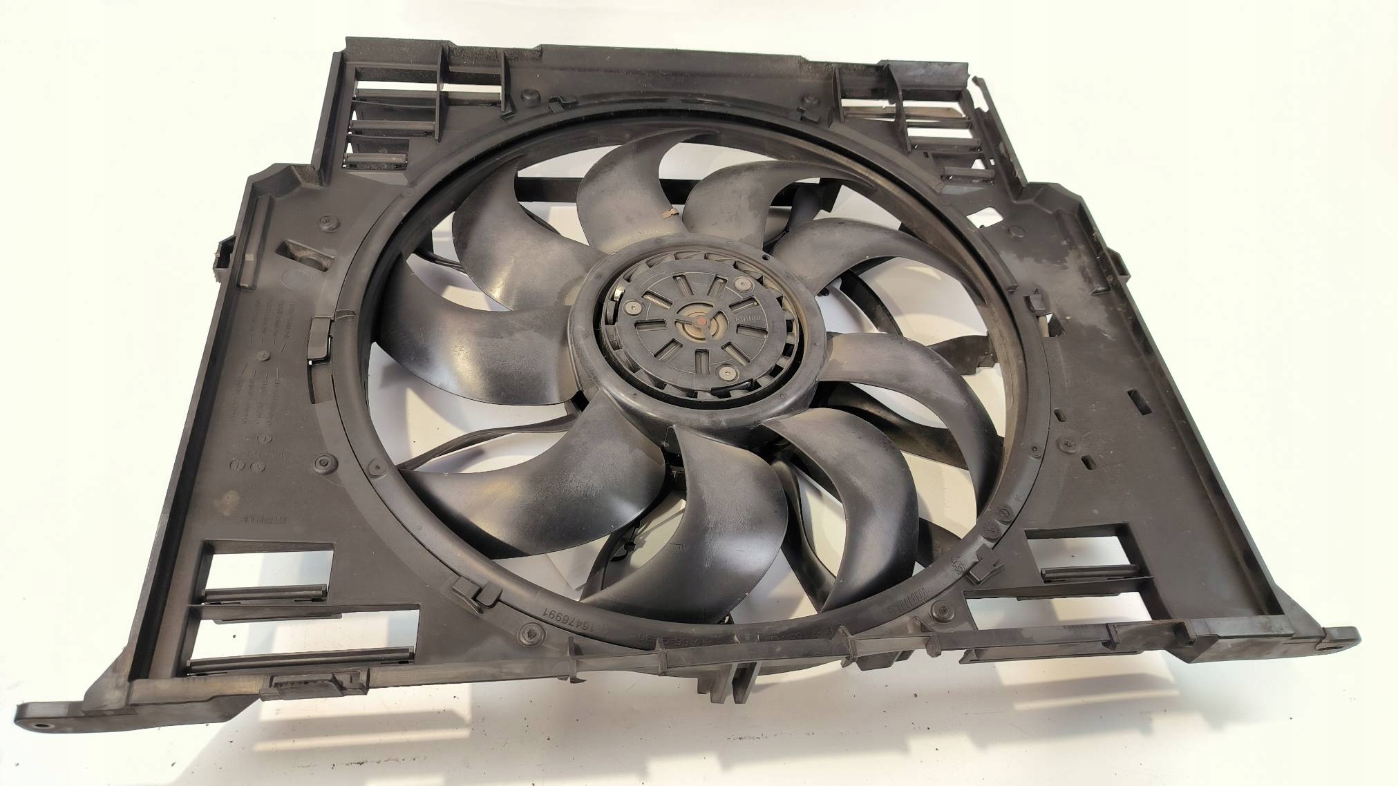ventilátor chladiče 16476990 BMW 5 530D G30