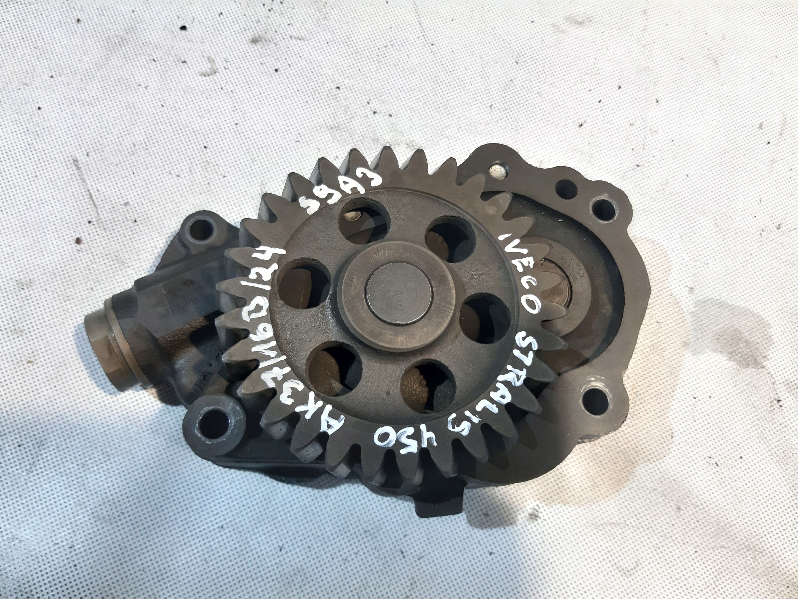 Ölpumpe IVECO STRALIS 450 EURO 5 CURSOR 10 504117905