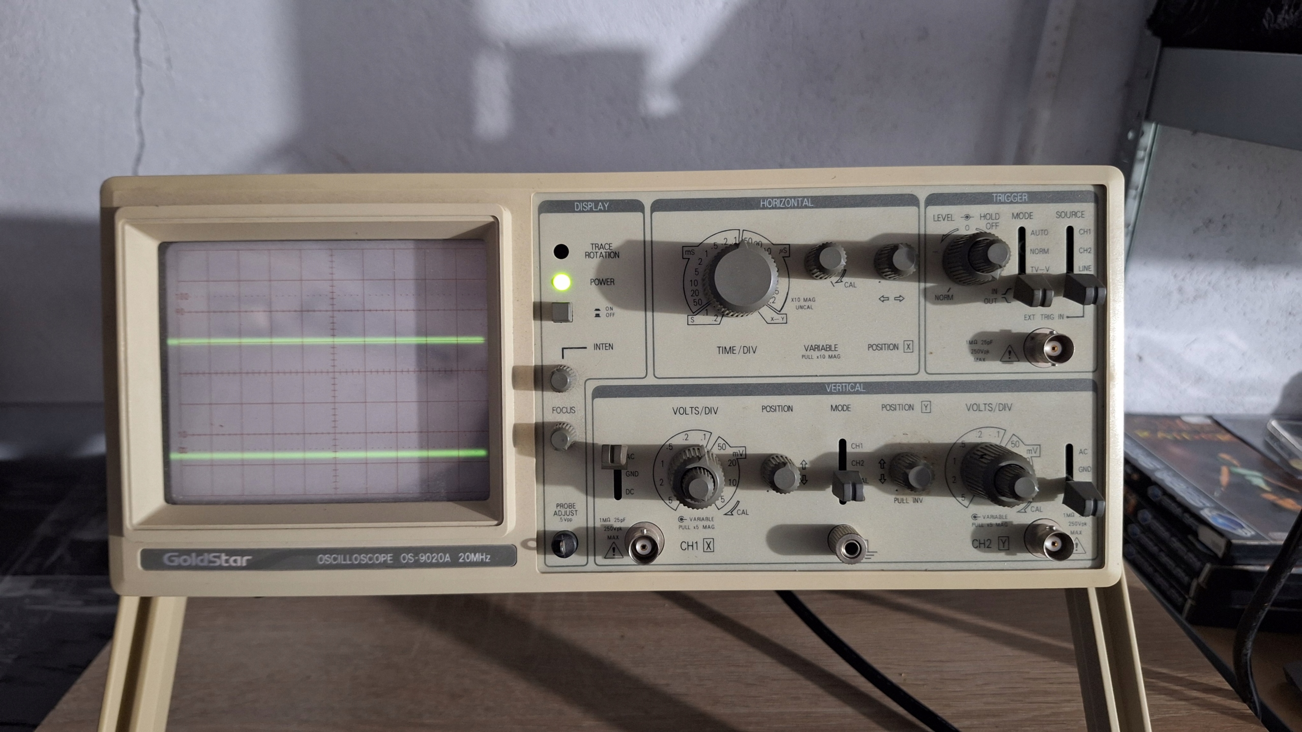 OSCYLOSKOP GOLDSTAR OS-9020 A