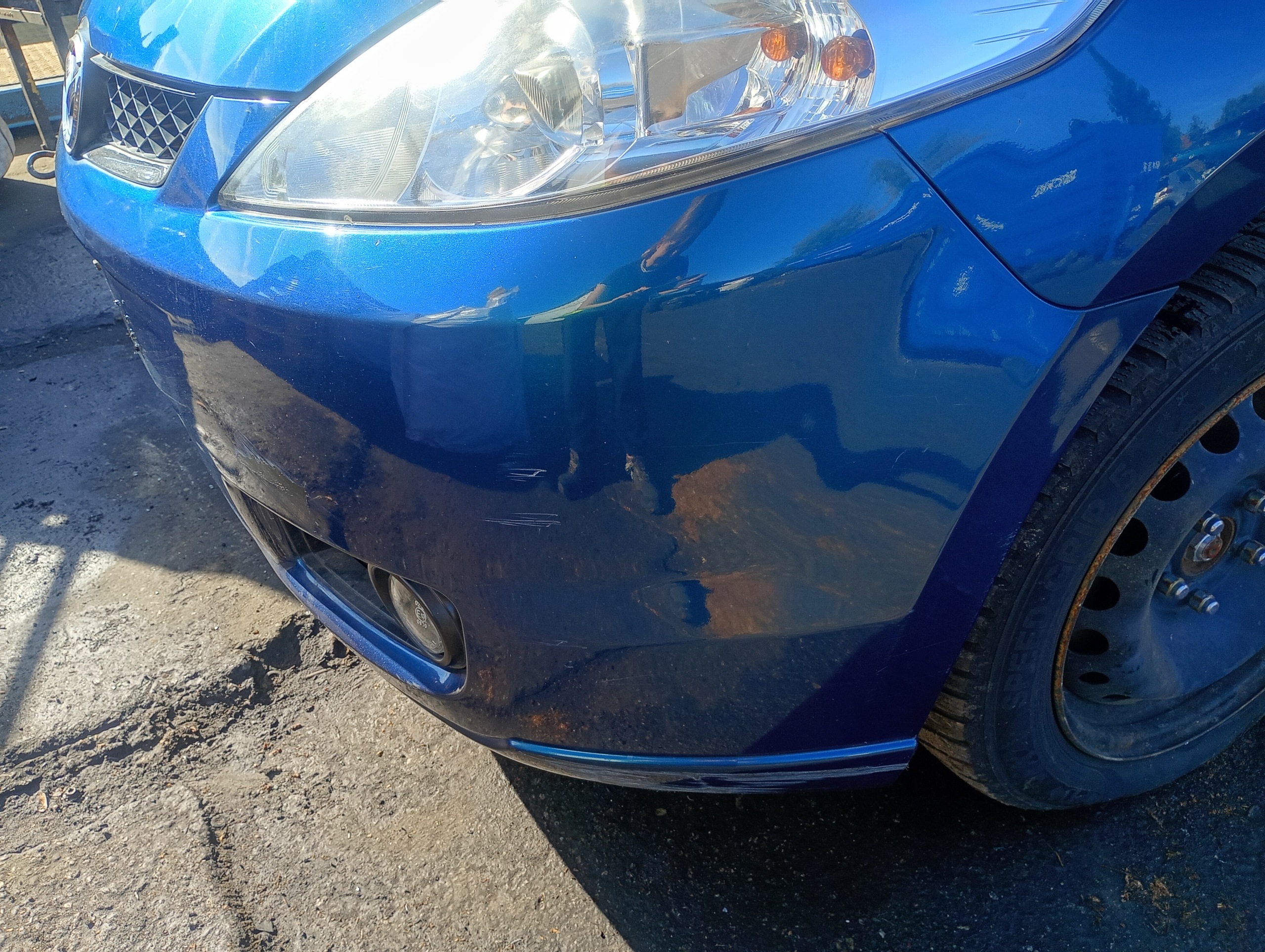 frontstoßstange vorne Mazda 5 V 05-10 code lakieru 32C